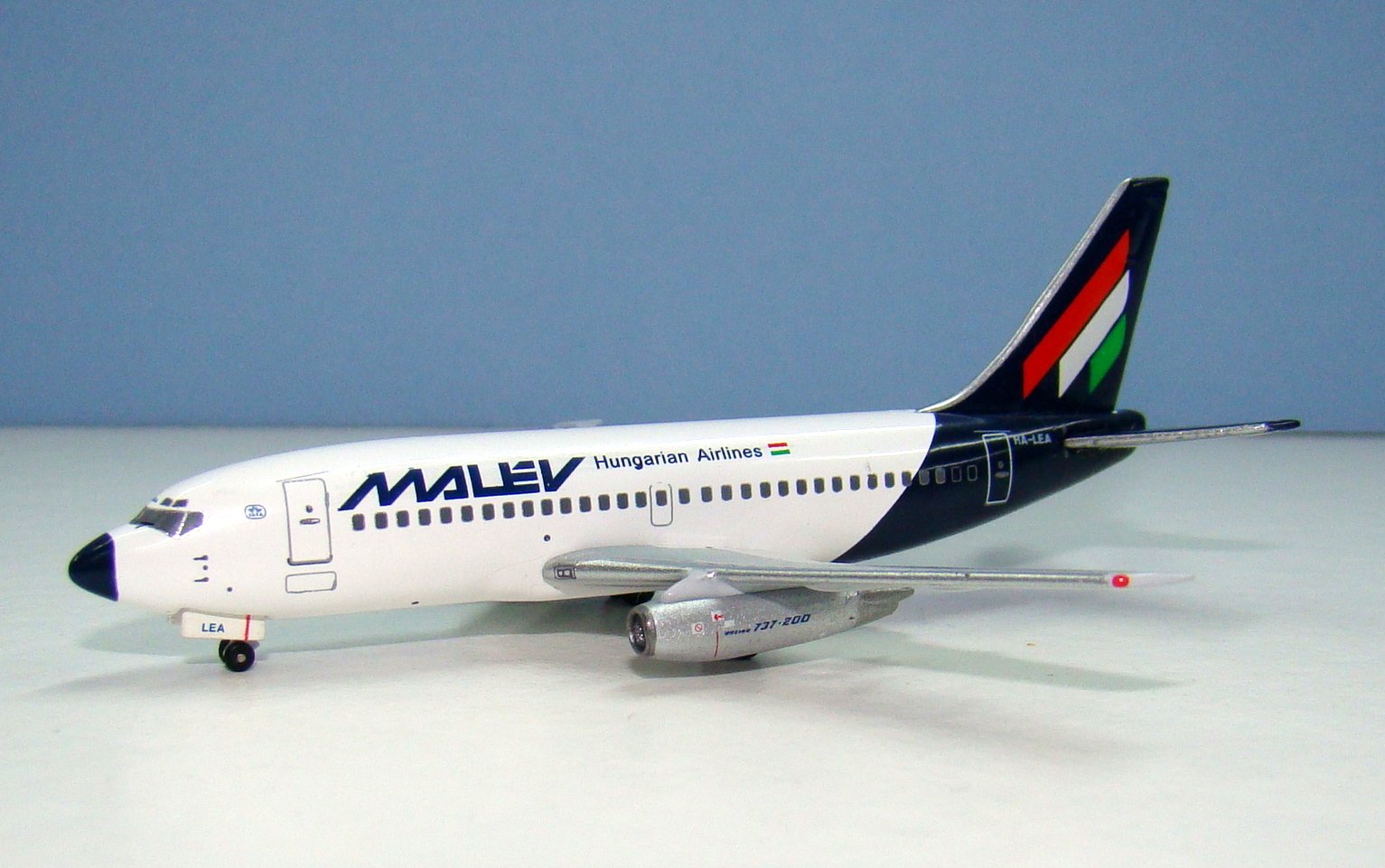 Malev Boeing 737-200Adv HA-LEA Aeroclassics/CoRudy 1:400 Scale Model Airliner