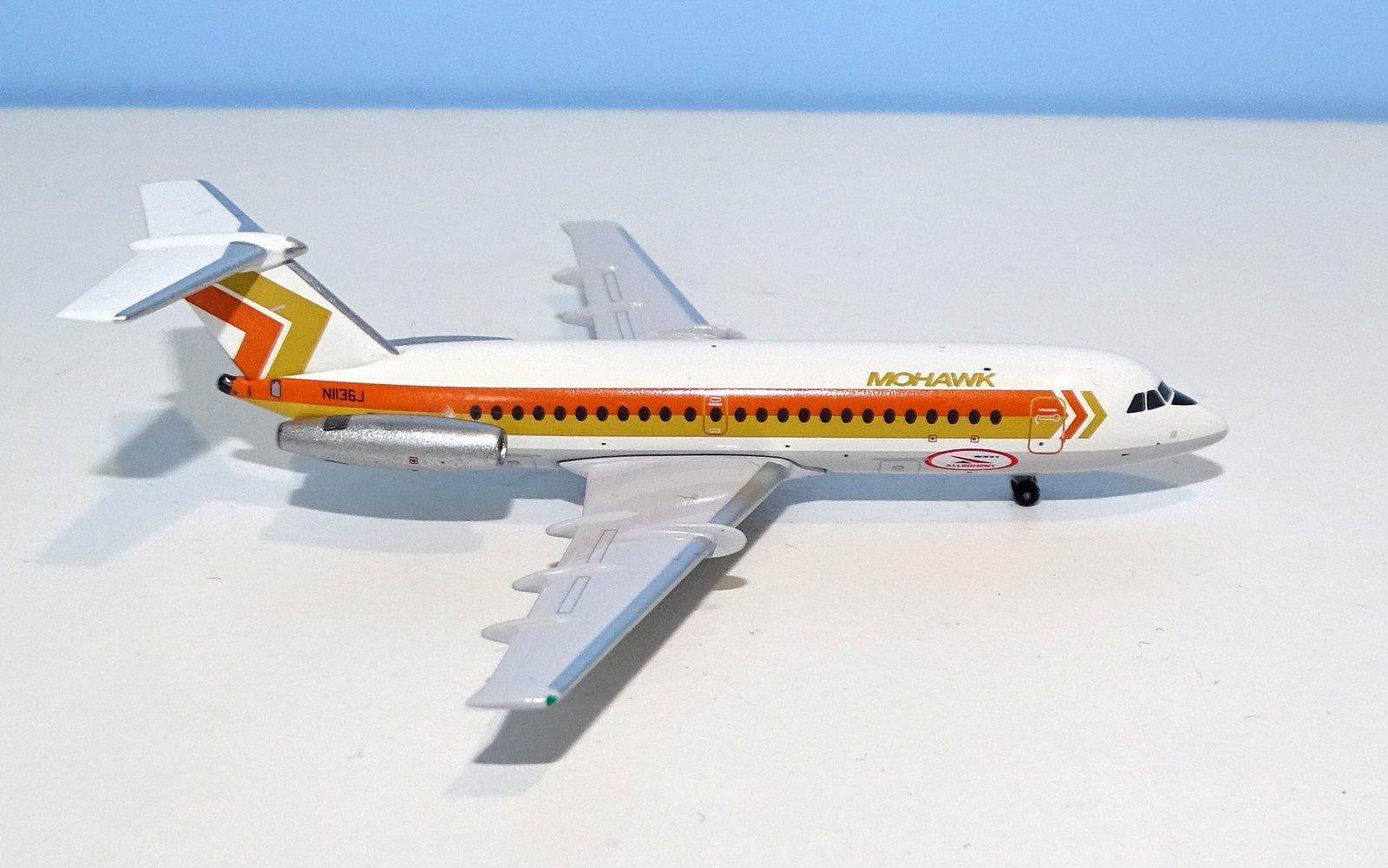Mohawk Airlines BAC One-Eleven 204/AF N1136J (ex-N1554) by Aeroclassics 1:400 Scale