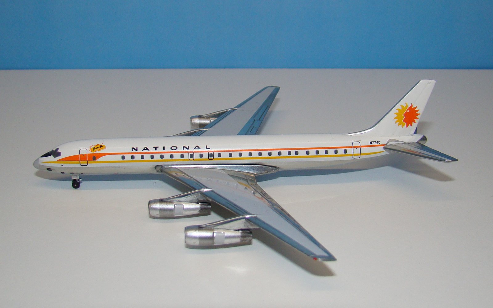 National Airlines Douglas DC-8F-54 N108RD Aeroclassics 1:400 Scale Model Airliner