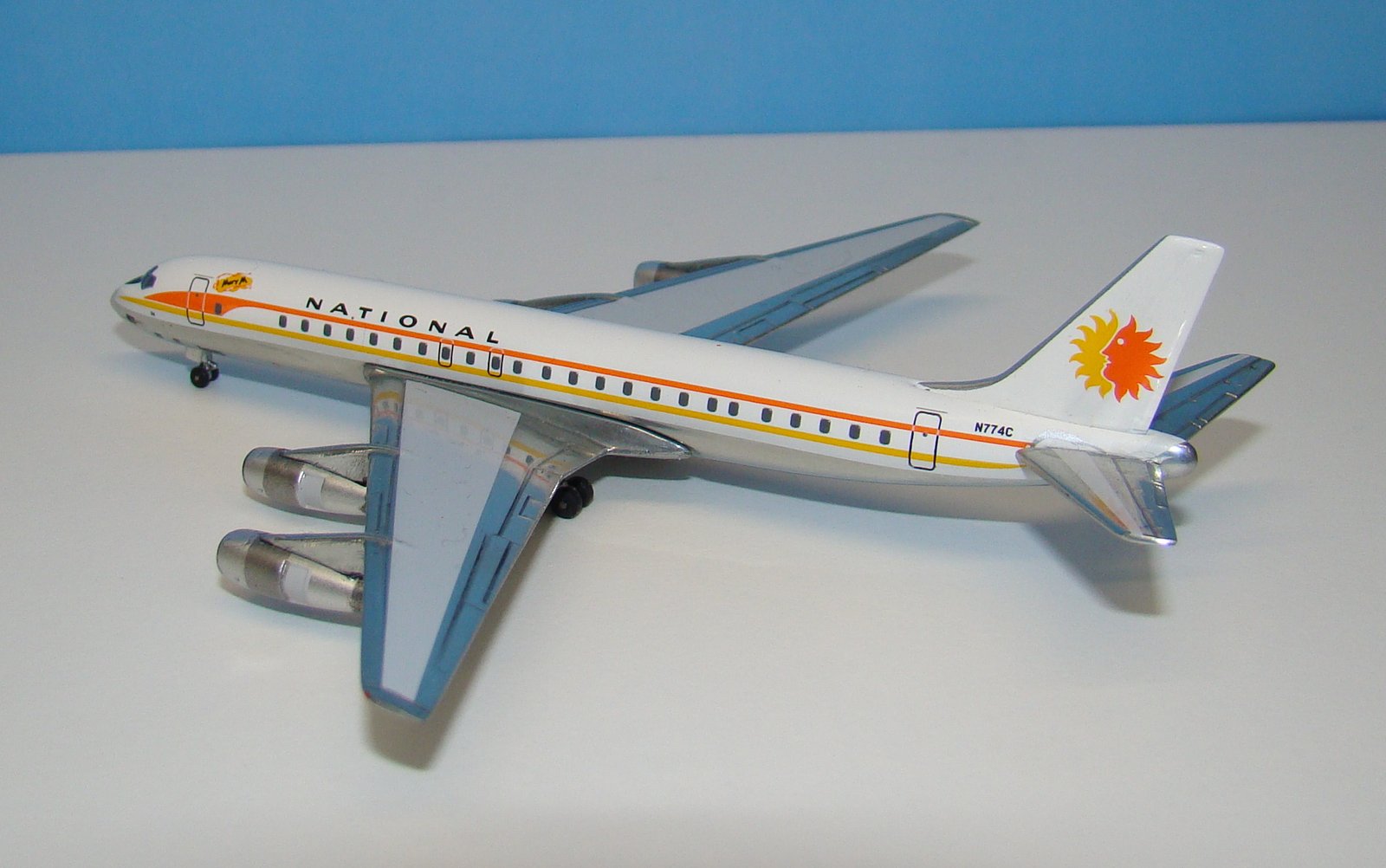 National Airlines Douglas DC-8F-54 N108RD Aeroclassics 1:400 Scale Model Airliner