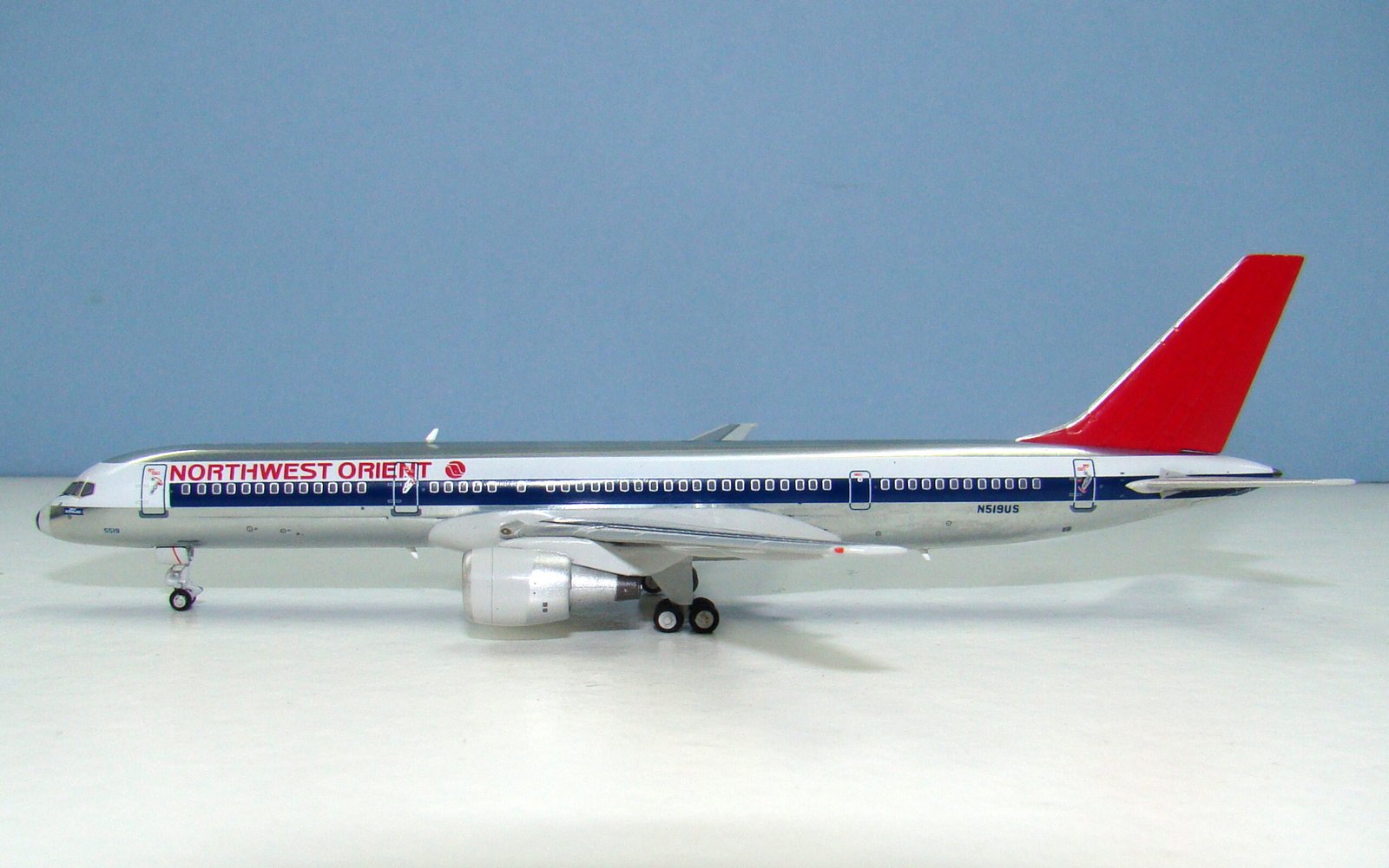 Northwest Orient 757-251 N519US NG Models 1:400 Scale Model Airliner