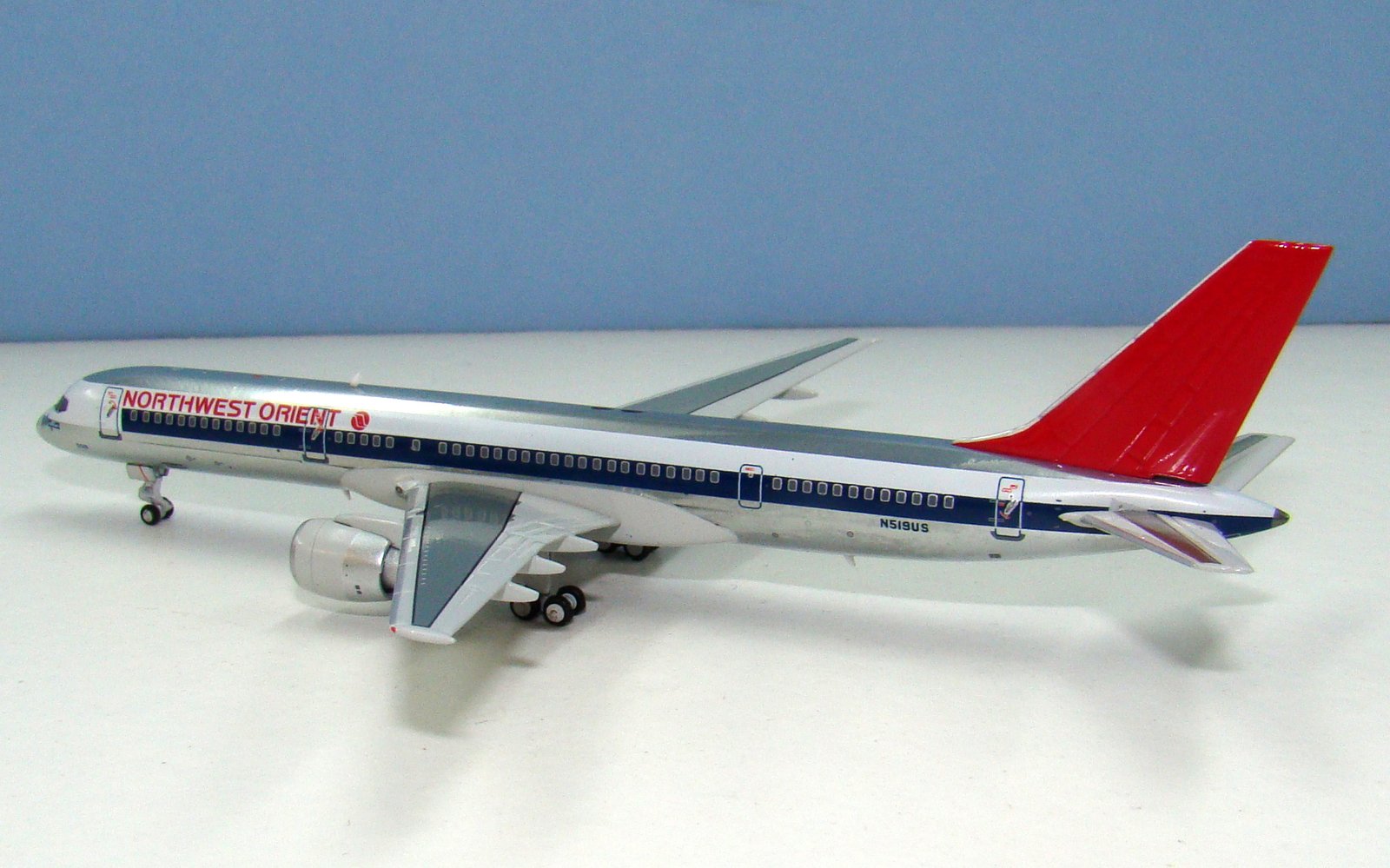 Northwest Orient 757-251 N519US NG Models 1:400 Scale Model Airliner