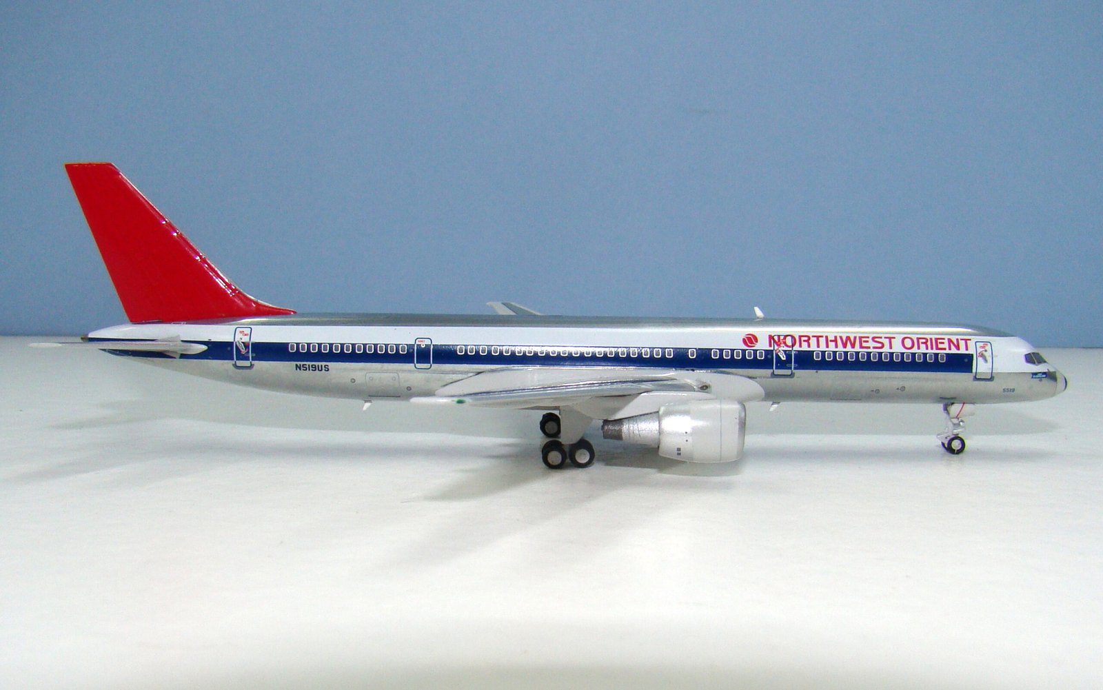 Northwest Orient 757-251 N519US NG Models 1:400 Scale Model Airliner