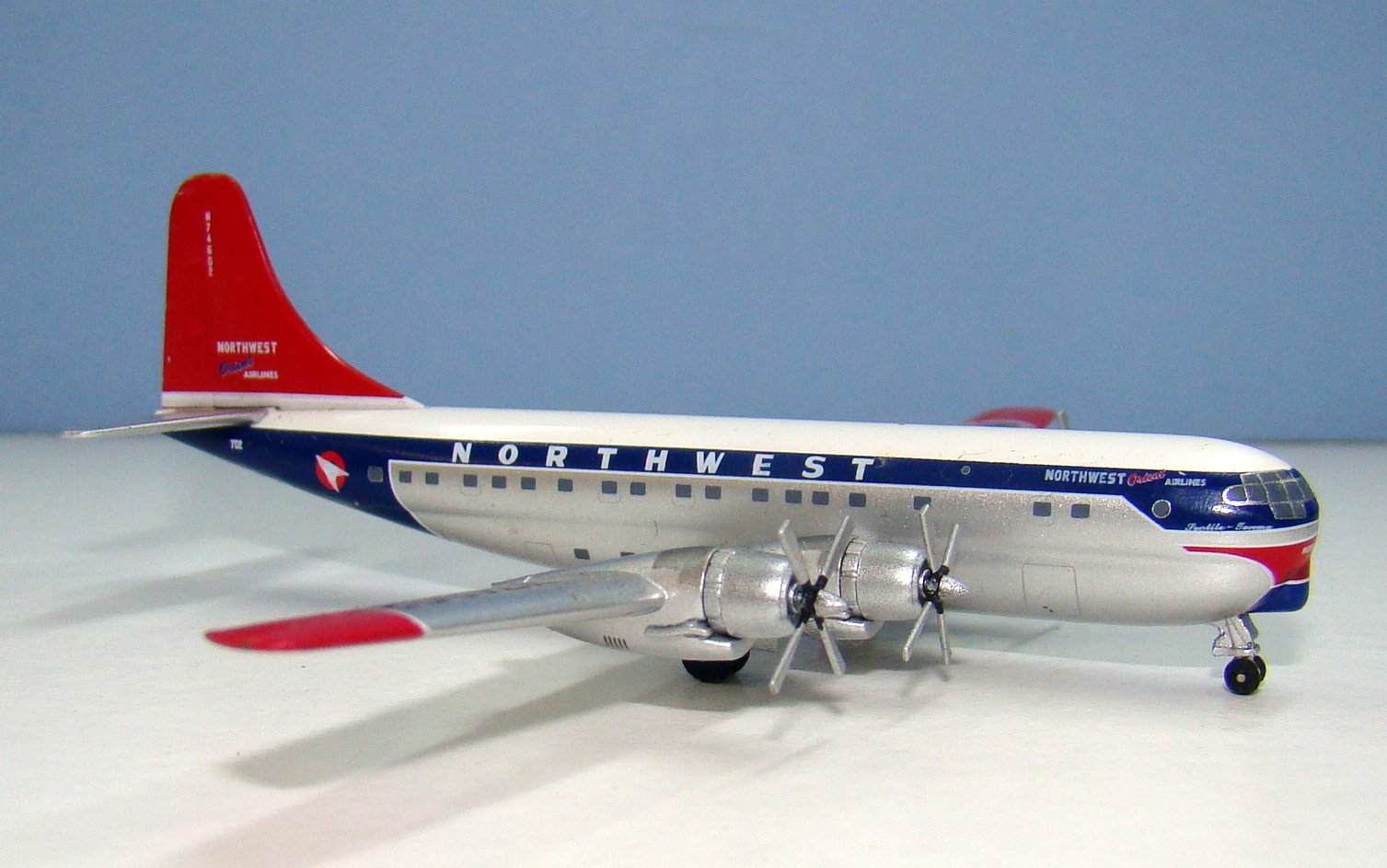 Northwest Airlines Boeing 377-10-30 Stratocruiser N74602 Aeroclassics 1:400 Scale Model Airliner