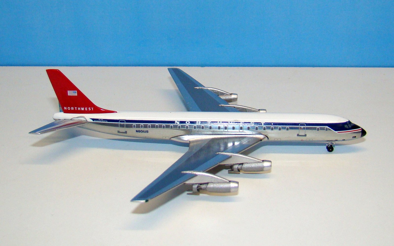 Northwest Orient Douglas Dc-8-32 N801US Aeroclassics 1:400 Scale Model Airliner
