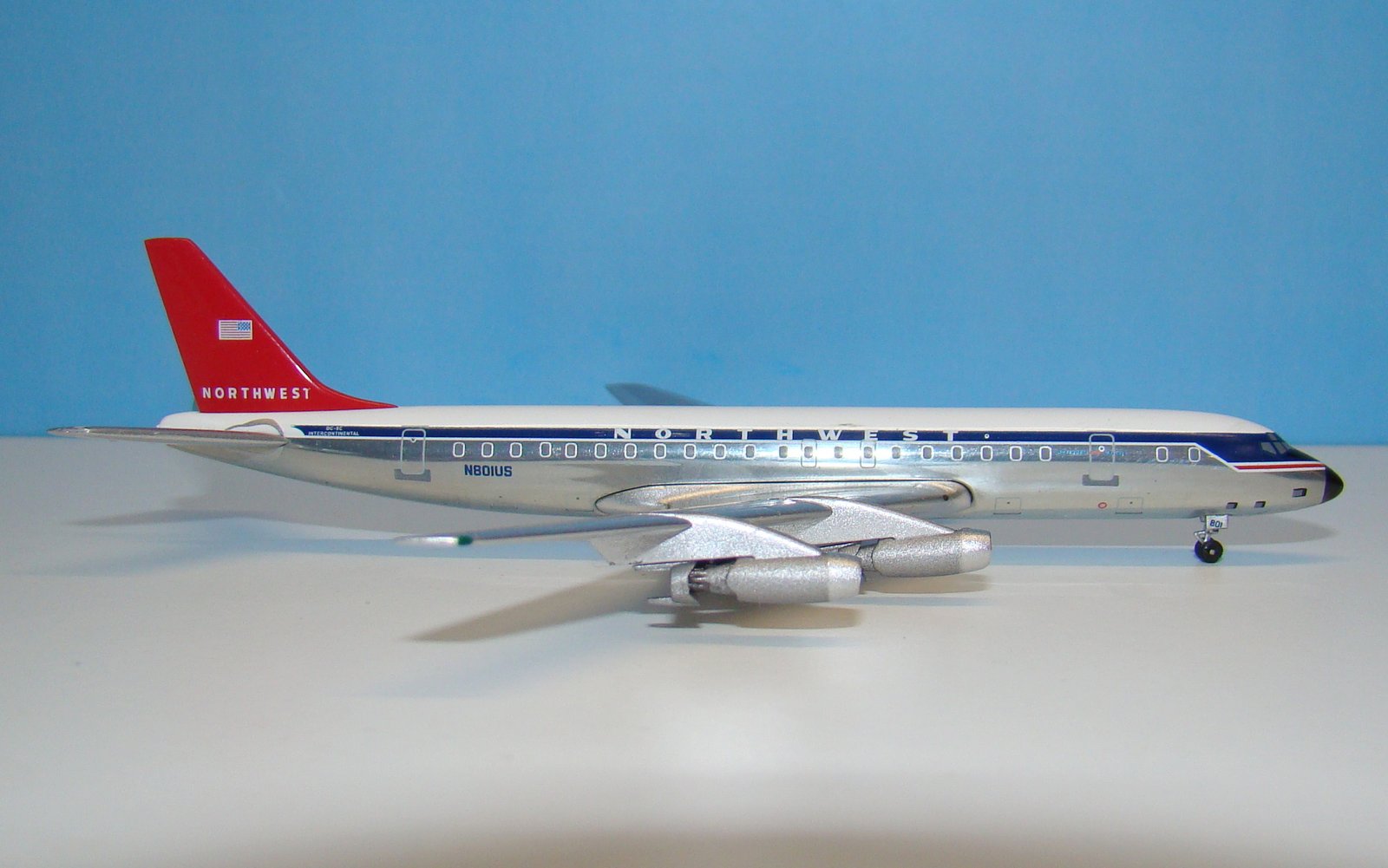 Northwest Orient Douglas Dc-8-32 N801US Aeroclassics 1:400 Scale Model Airliner