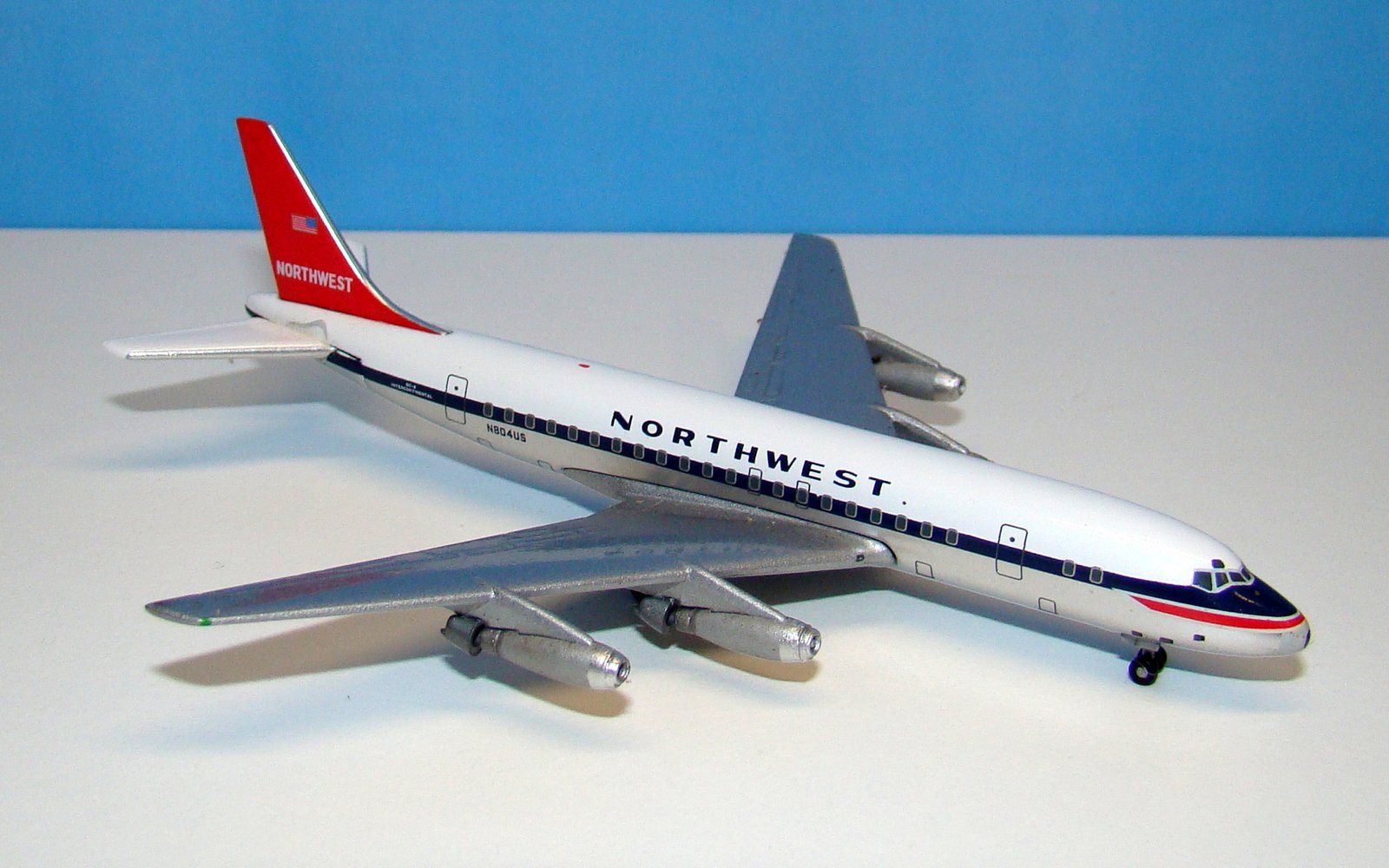 Northwest Orient Douglas DC-8-32 N804US Gemini Jets 1:400 Scale Model Airliner