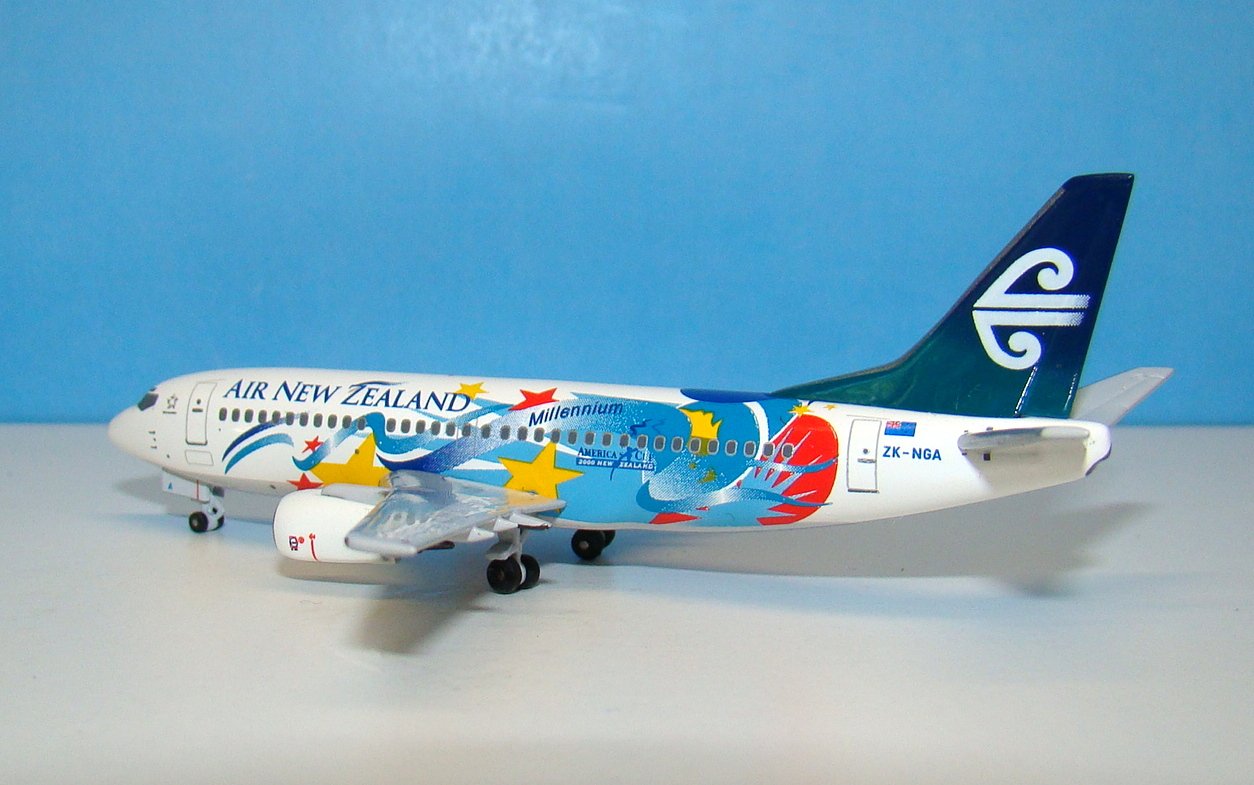 Air New Zealand Boeing 737-33R ZK-NGA Aeroclassics 1:400 Scale Model Airliner