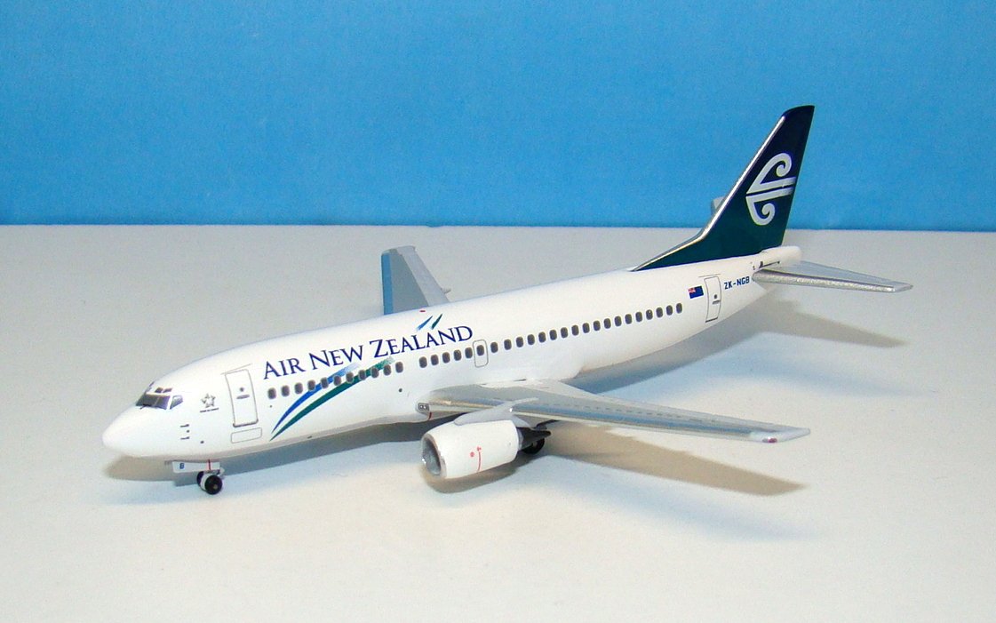 Air New Zealand Boeing 737-36Q ZK-NGB Aeroclassics 1:400 Scale Model Airliner