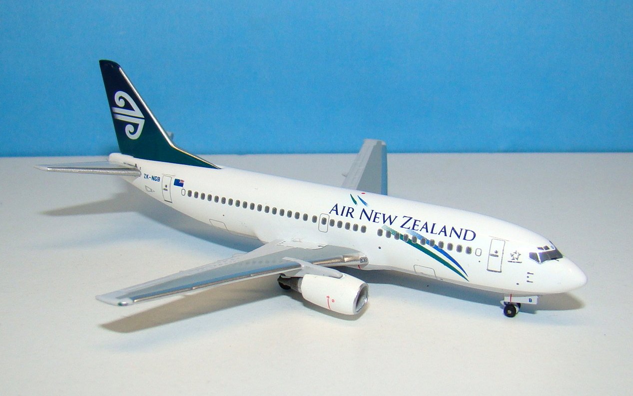Air New Zealand Boeing 737-36Q ZK-NGB Aeroclassics 1:400 Scale Model Airliner