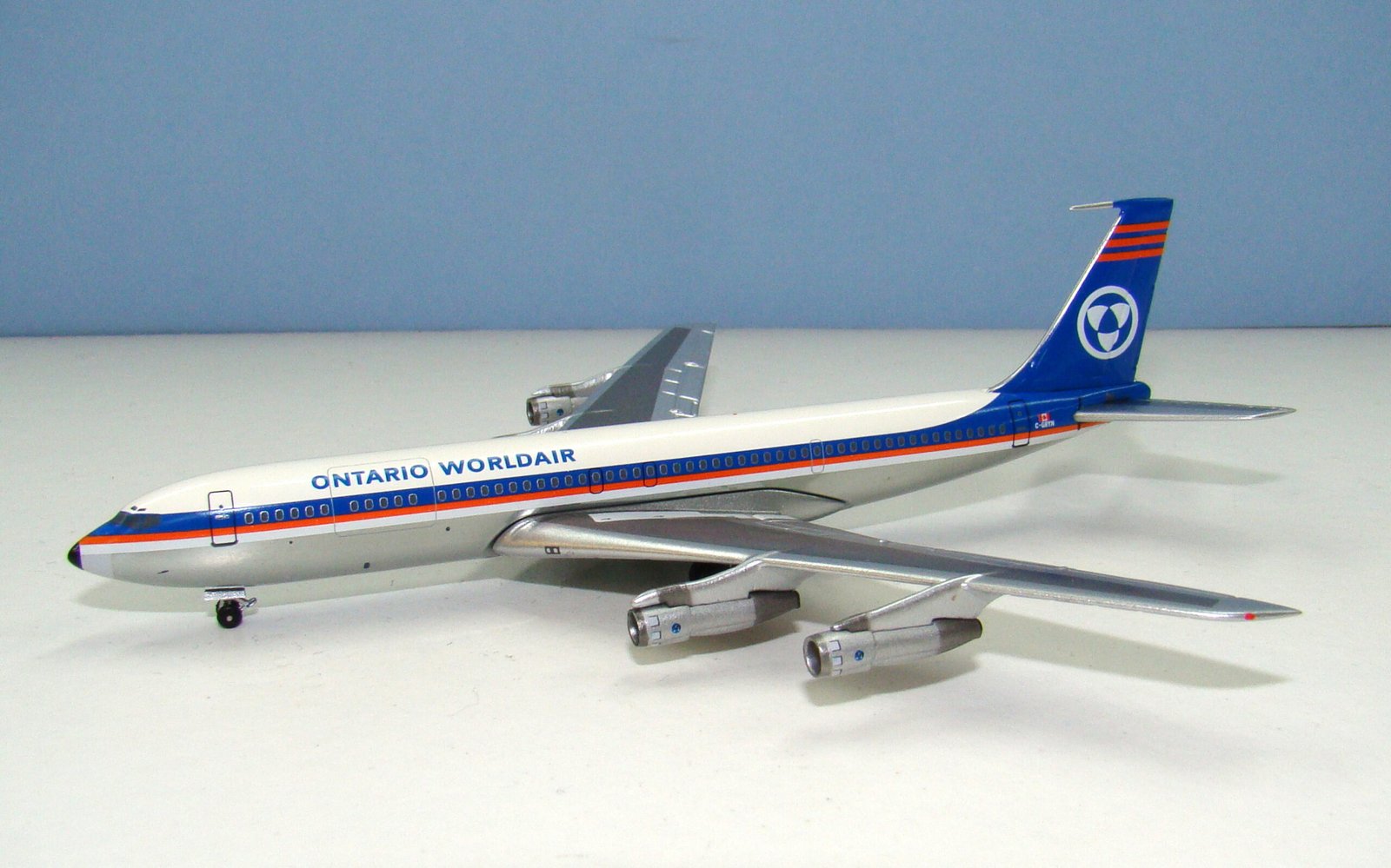 Ontario Worldair Boeing 707-338C C-GRYN Aeroclassics 1:400 Scale Model Airliner