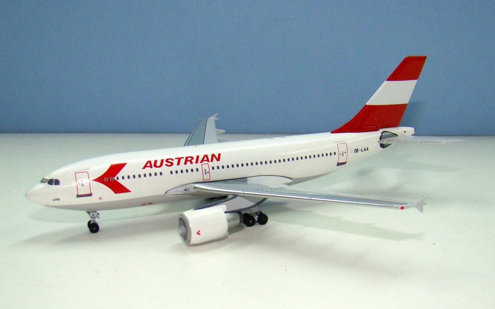 Austrian Airlines Airbus A310-324ET OE-LAA Aeroclassics 1:400 Scale Model Airliner