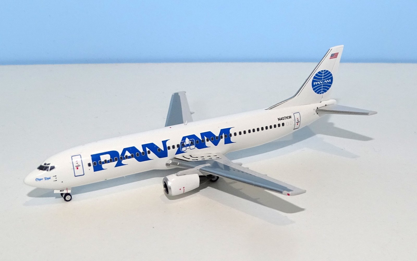 Pan Am Boeing 737-4Q8 N407KW Clipper Rapid by Panda Models 1:400 Scale