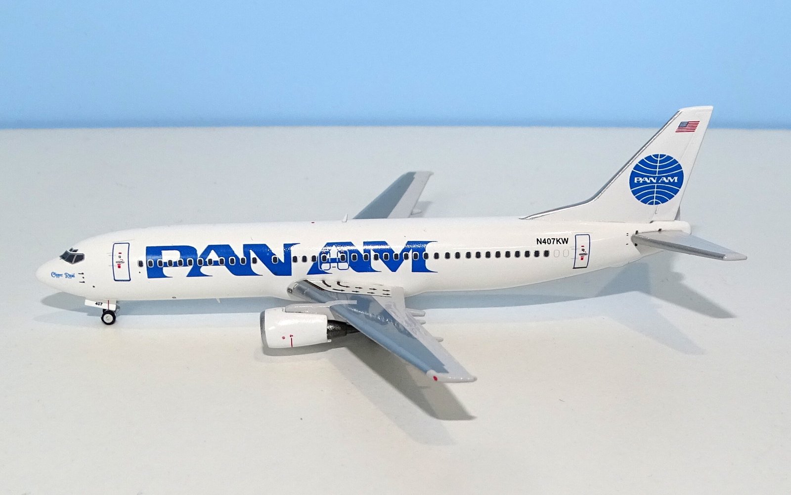 Pan Am Boeing 737-4Q8 N407KW Clipper Rapid by Panda Models 1:400 Scale
