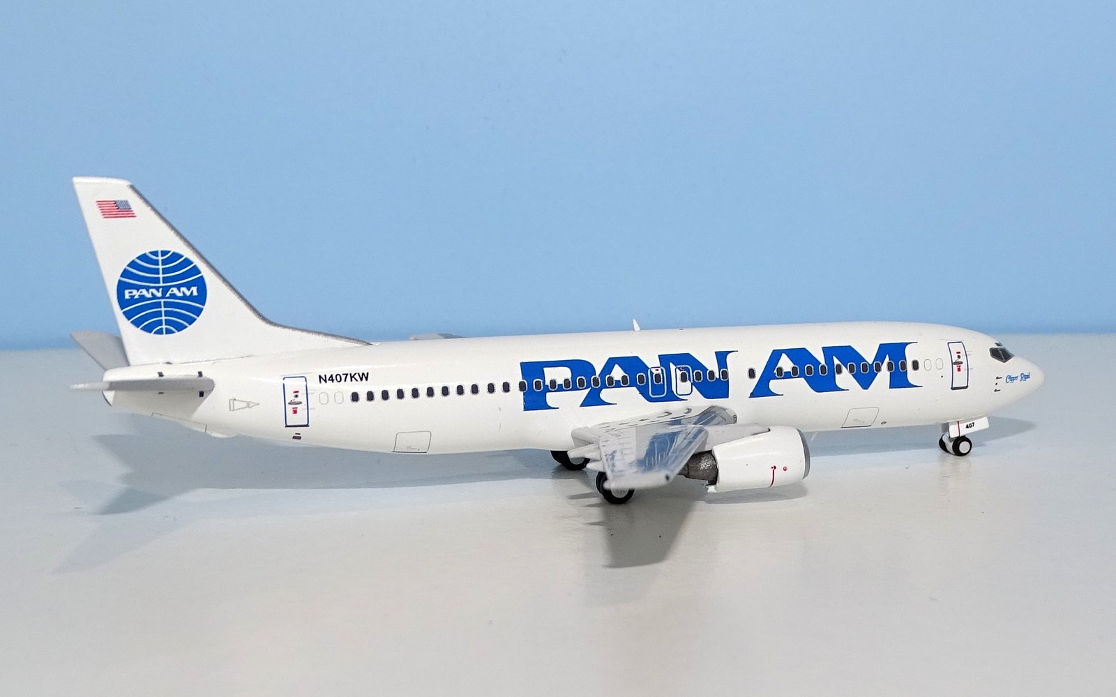 Pan Am Boeing 737-4Q8 N407KW Clipper Rapid by Panda Models 1:400 Scale