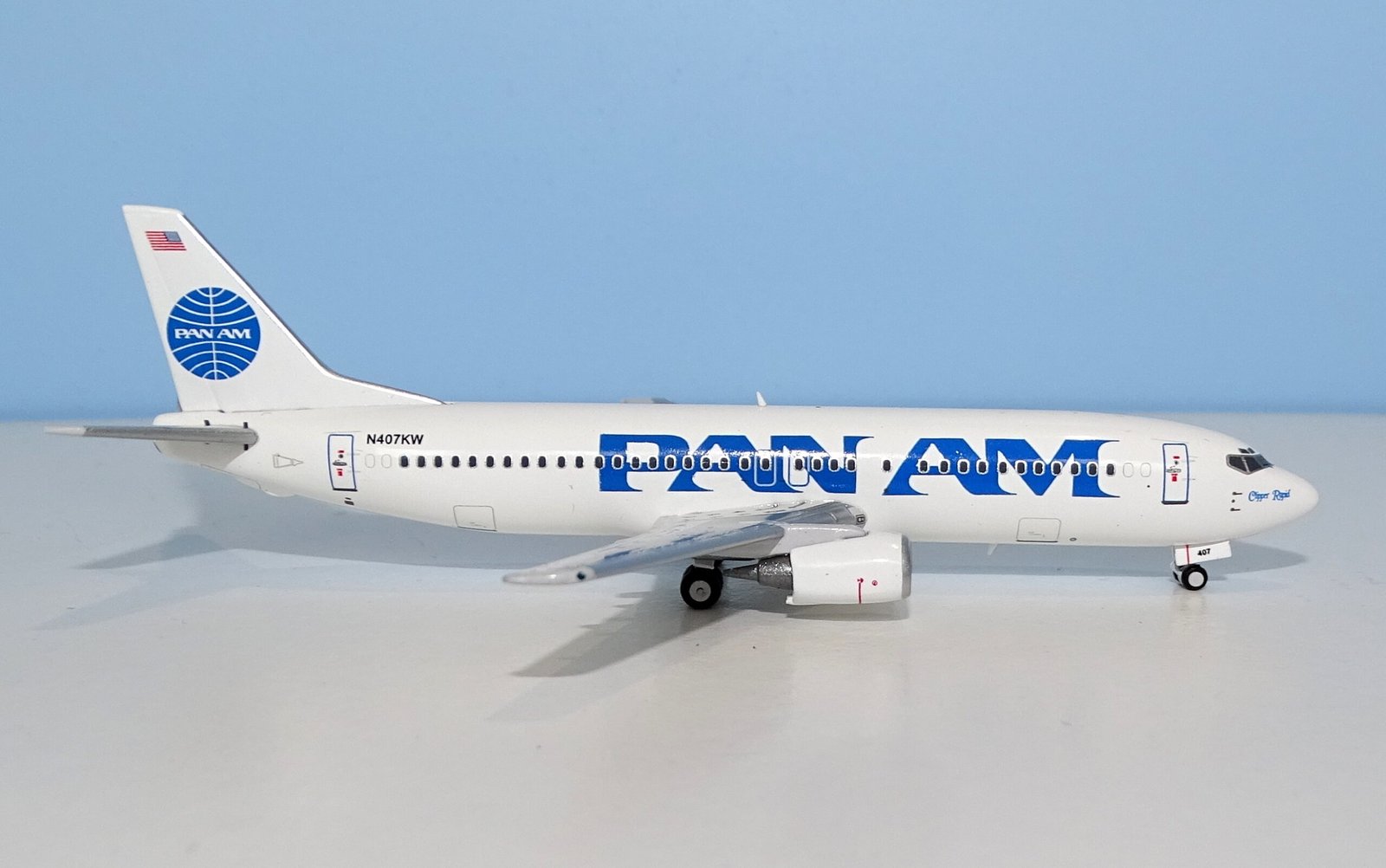 Pan Am Boeing 737-4Q8 N407KW Clipper Rapid by Panda Models 1:400 Scale