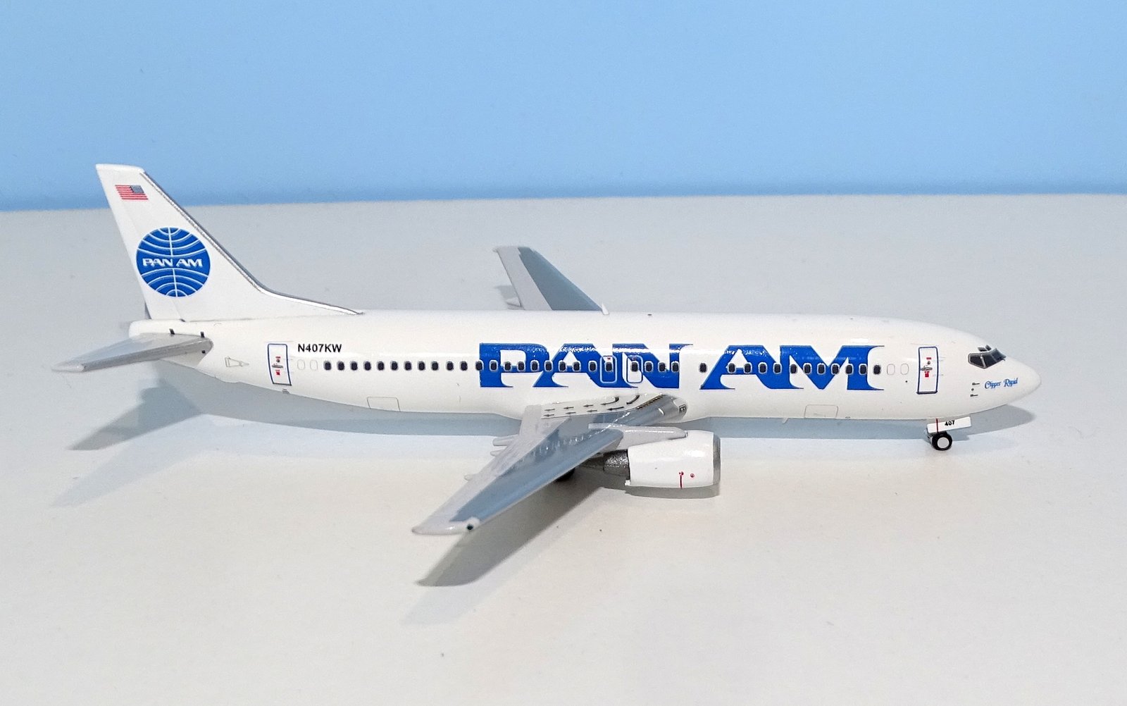 Pan Am Boeing 737-4Q8 N407KW Clipper Rapid by Panda Models 1:400 Scale