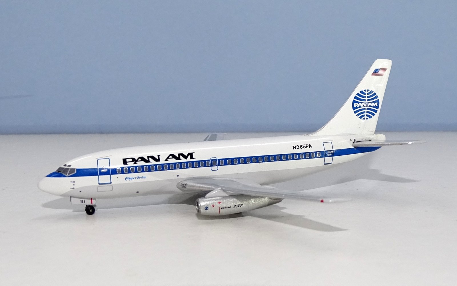 Pan Am Boeing 737-2Q9 Adv N385PA Aeroclassics 1:400 Scale Airliner