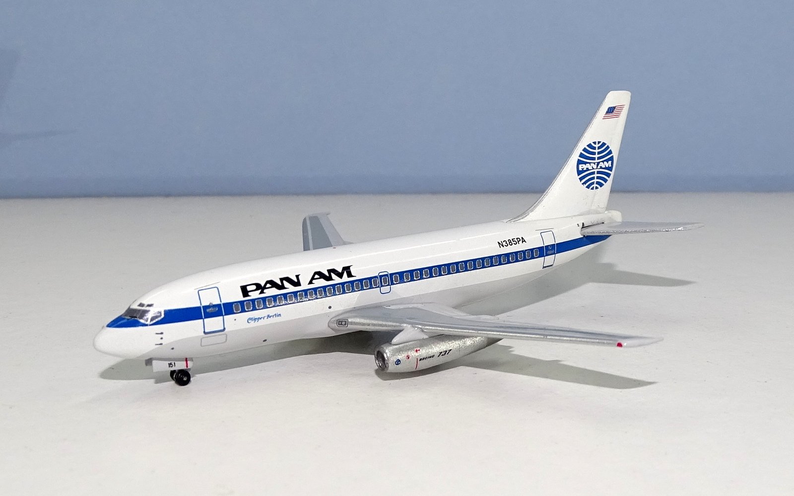 Pan Am Boeing 737-2Q9 Adv N385PA Aeroclassics 1:400 Scale Airliner