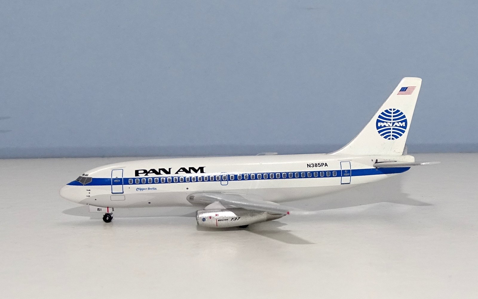 Pan Am Boeing 737-2Q9 Adv N385PA Aeroclassics 1:400 Scale Airliner