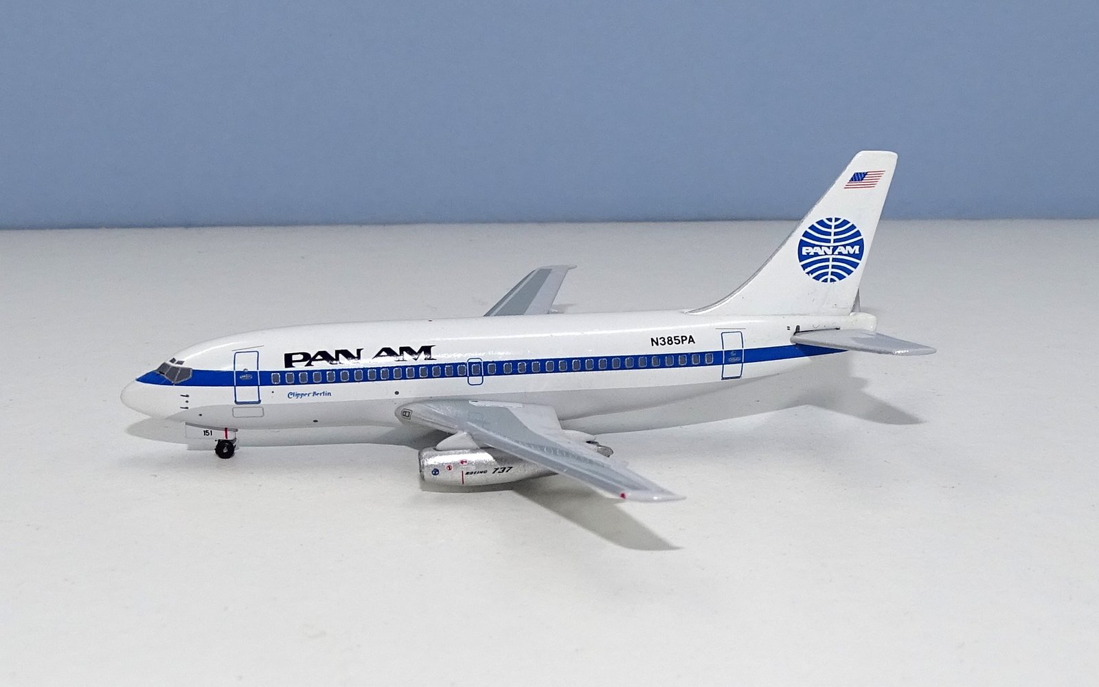 Pan Am Boeing 737-2Q9 Adv N385PA Aeroclassics 1:400 Scale Airliner