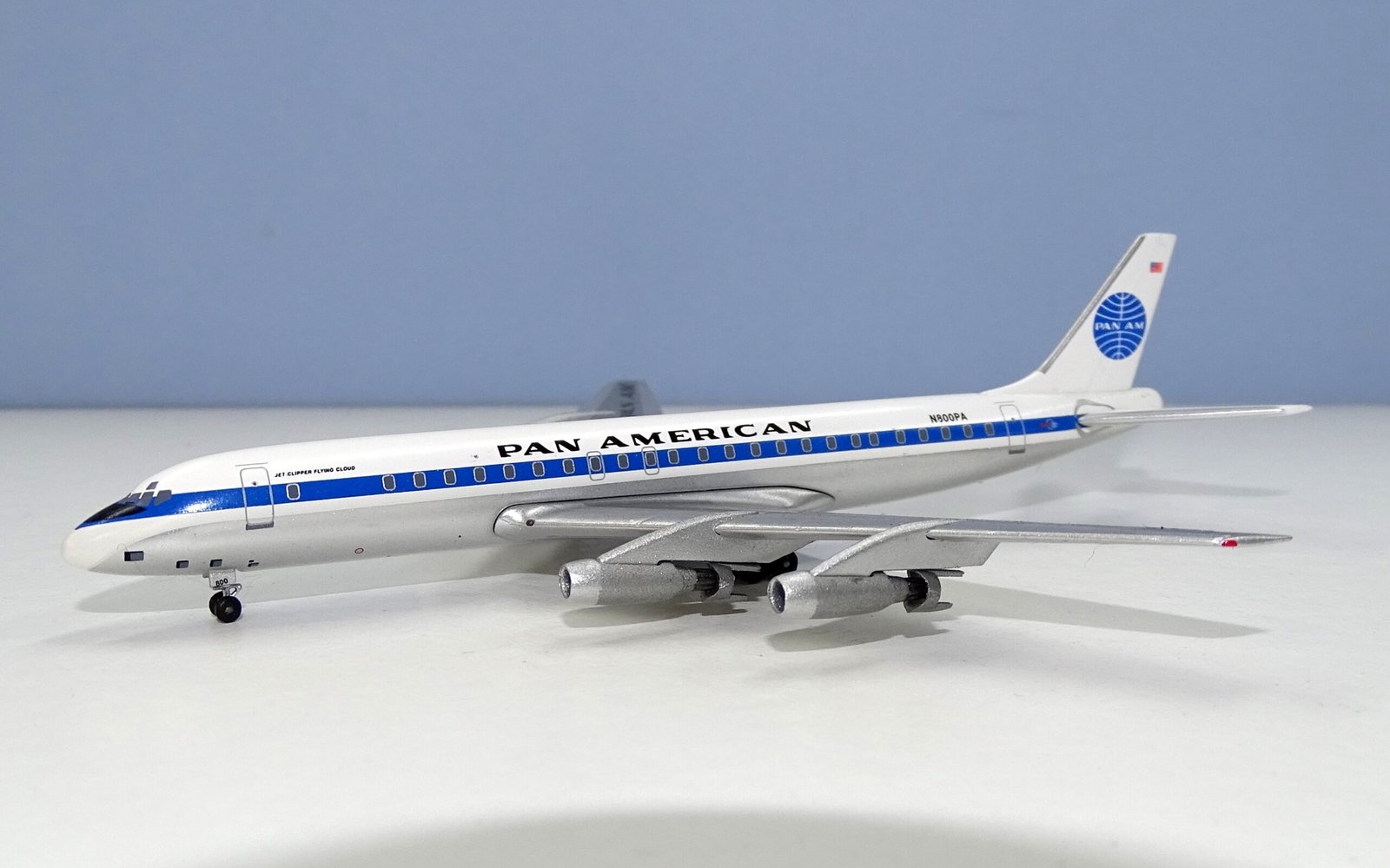 Pan Am Douglas DC-8-33 N800PA Aeroclassics 1:400 Scale Model Airliner