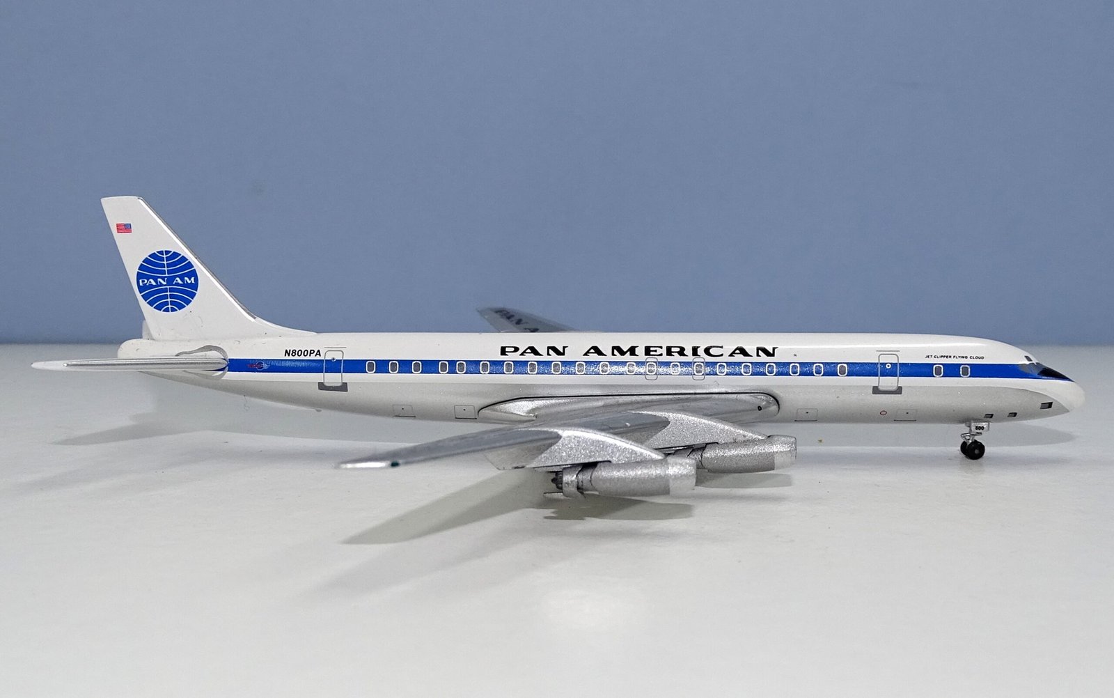 Pan Am Douglas DC-8-33 N800PA Aeroclassics 1:400 Scale Model Airliner