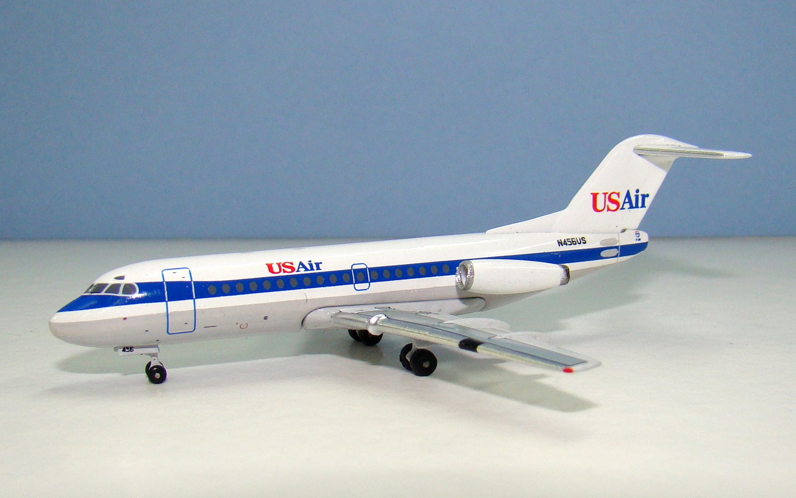 USAir Fokker 28-1000 N456US Aeroclassics 1:400 Scale Model Airliner