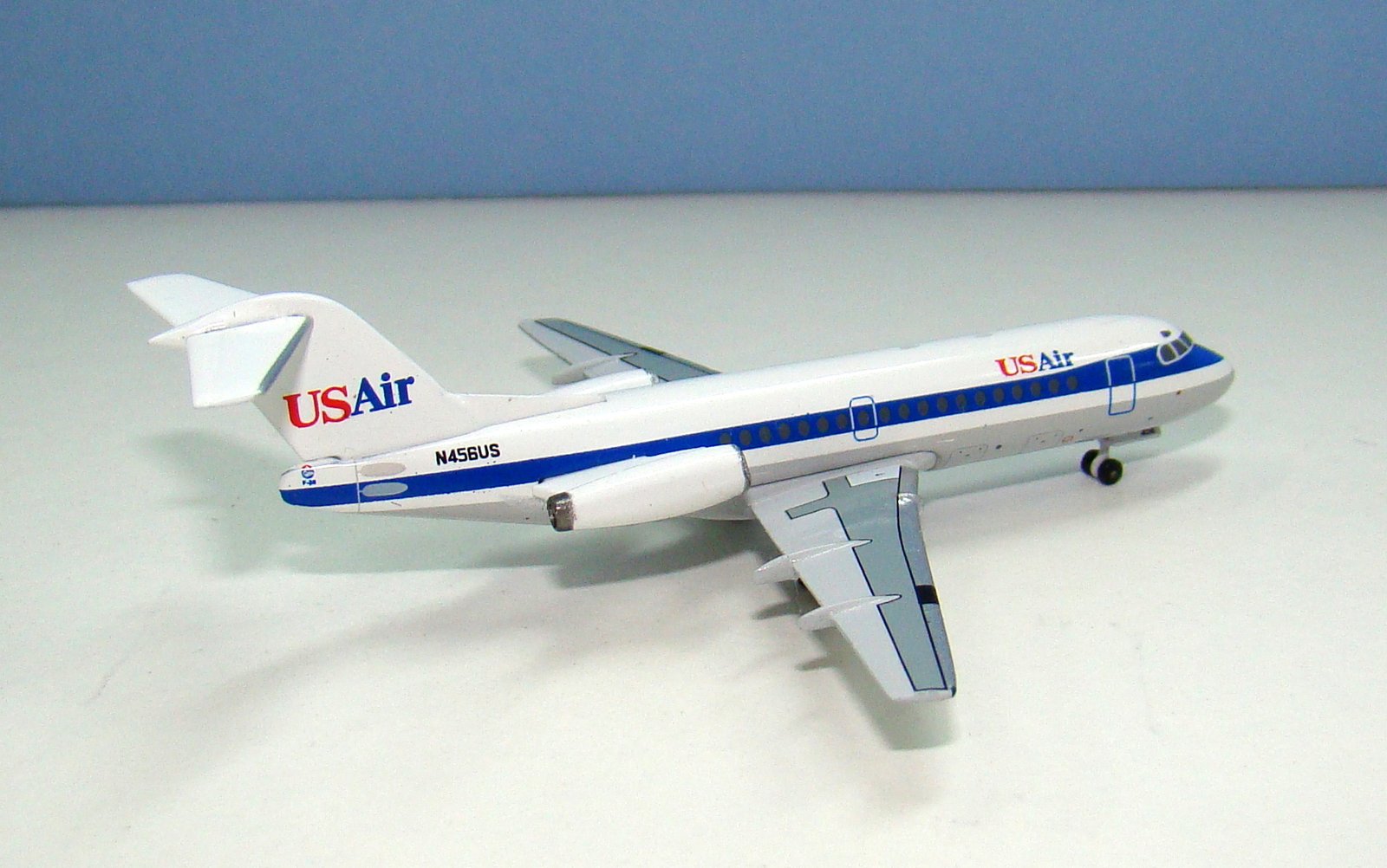 USAir Fokker 28-1000 N456US Aeroclassics 1:400 Scale Model Airliner
