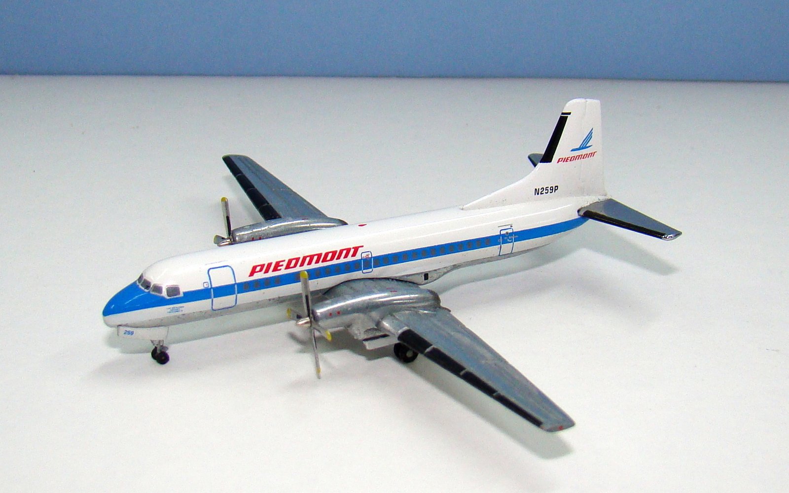Piedmont Airlines NAMC YS-11A N259P Gemini Jets 1:400 Scale Model Airliner