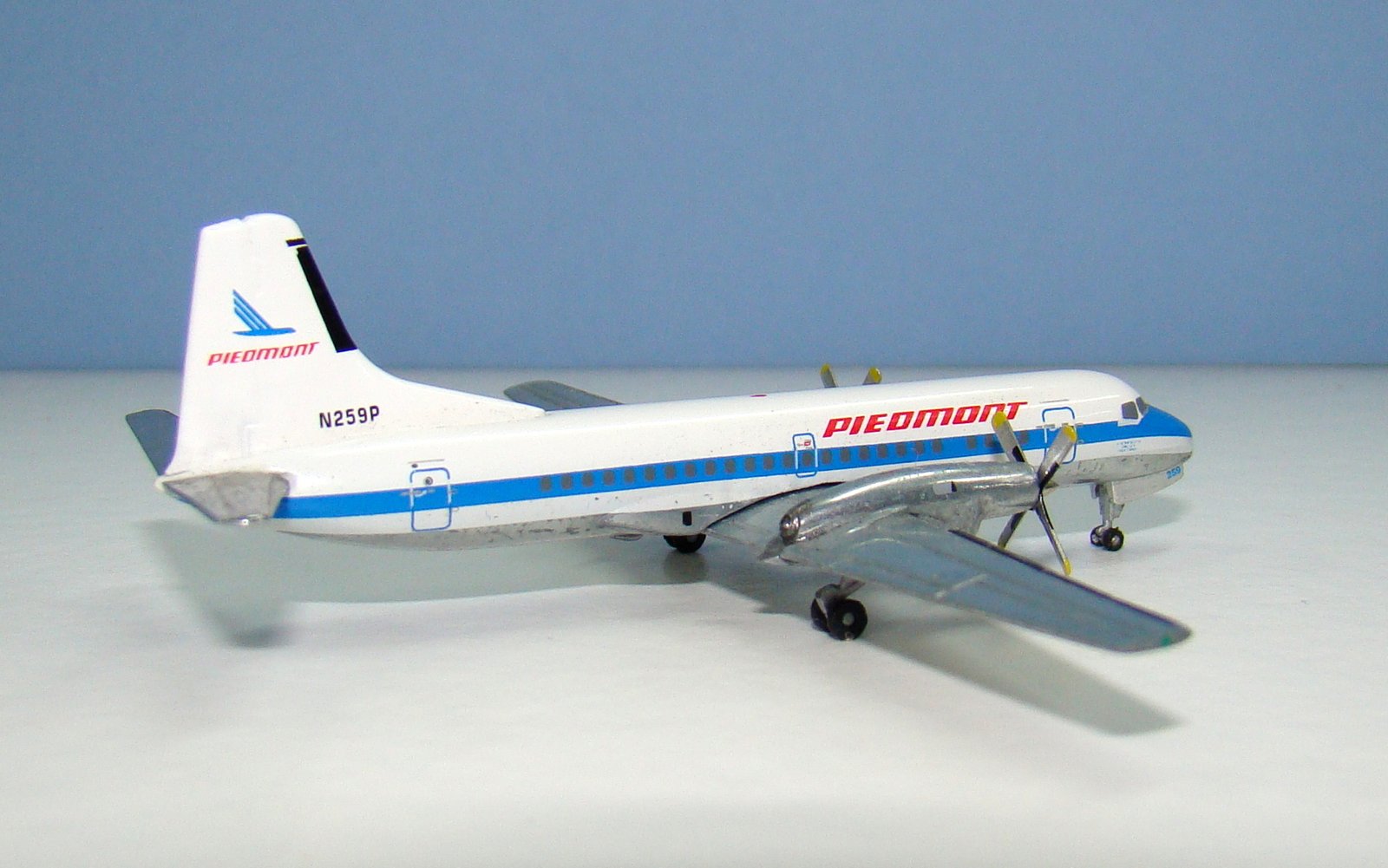 Piedmont Airlines NAMC YS-11A N259P Gemini Jets 1:400 Scale Model Airliner