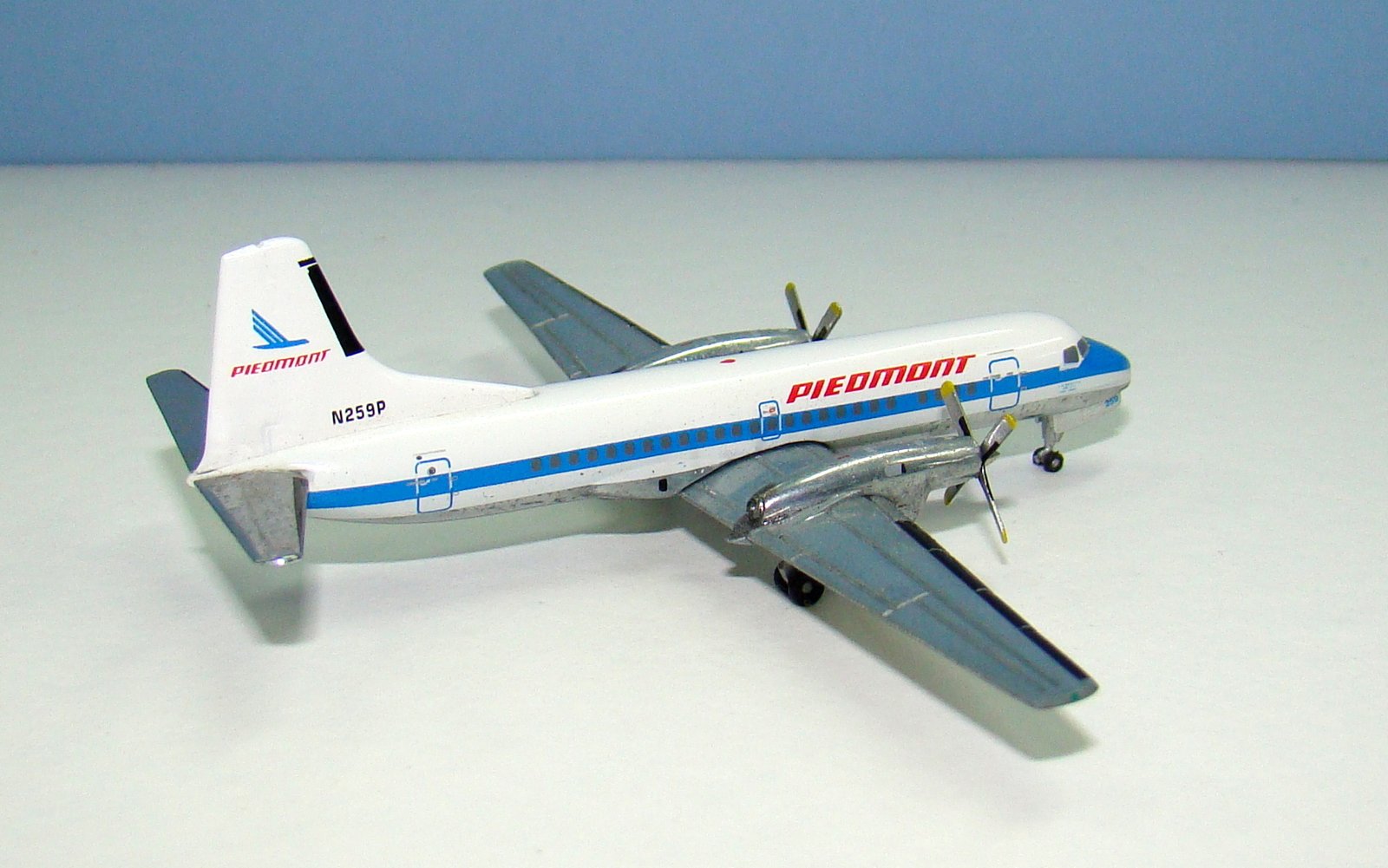 Piedmont Airlines NAMC YS-11A N259P Gemini Jets 1:400 Scale Model Airliner