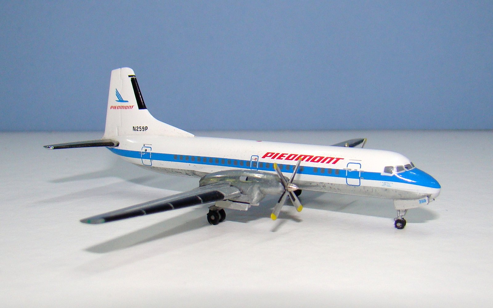 Piedmont Airlines NAMC YS-11A N259P Gemini Jets 1:400 Scale Model Airliner