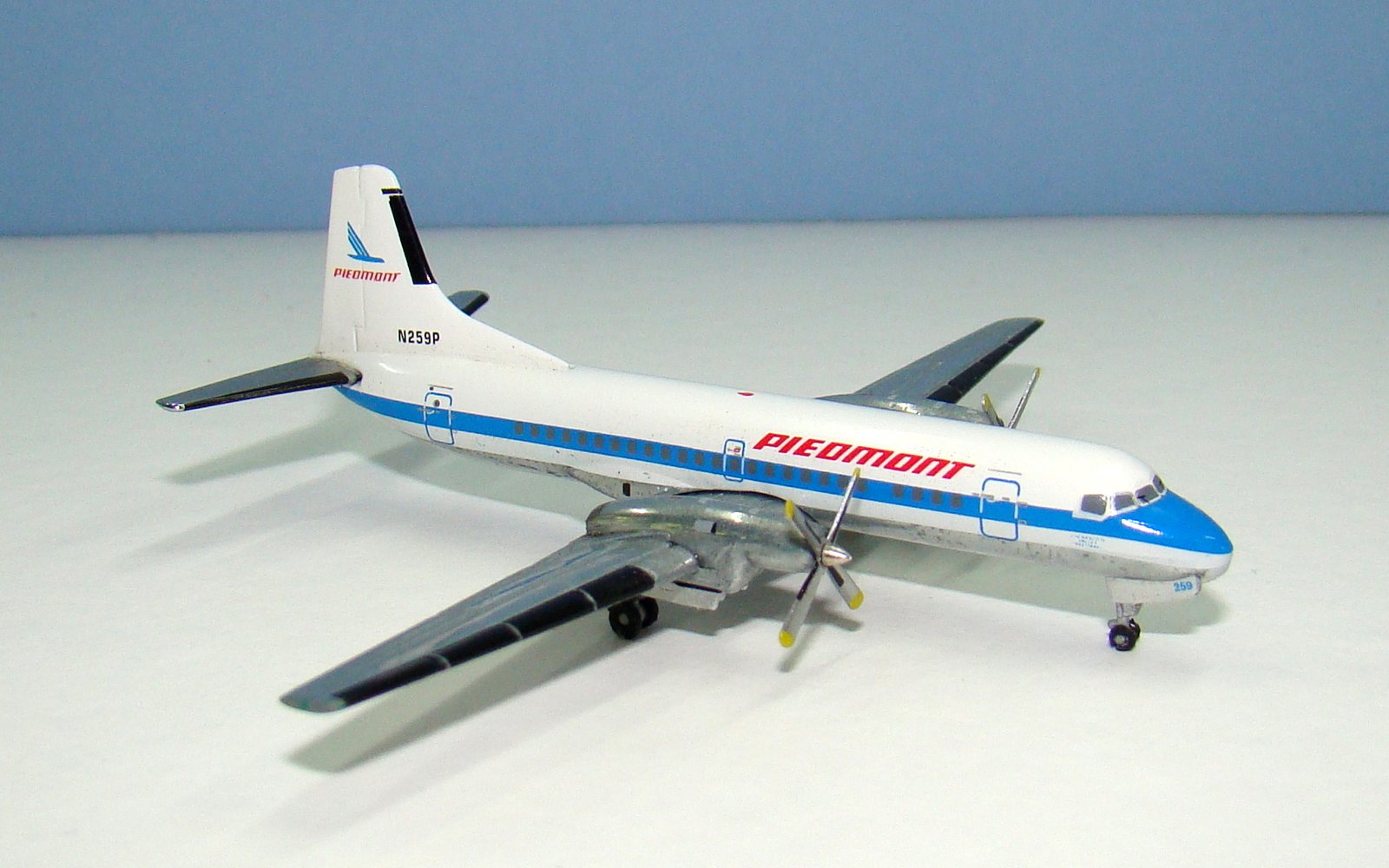Piedmont Airlines NAMC YS-11A N259P Gemini Jets 1:400 Scale Model Airliner