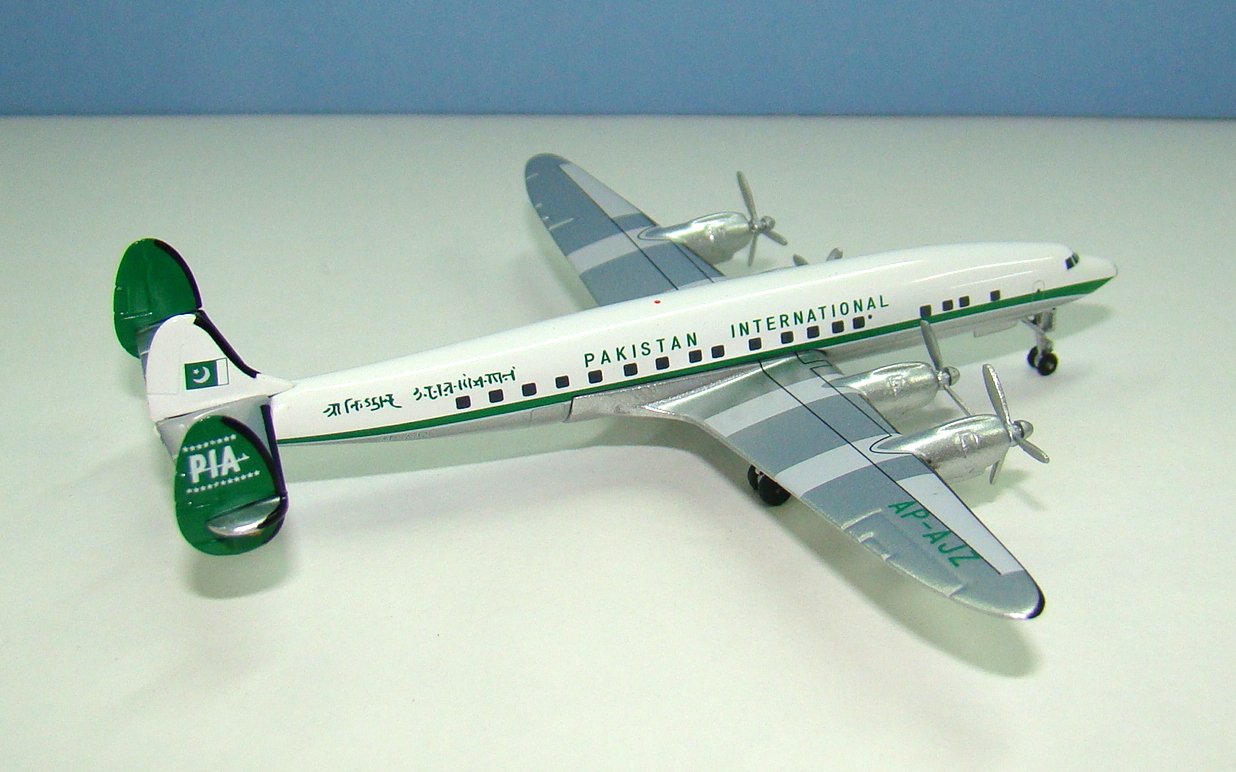 PIA Lockheed L-1049H Super Constellation AP-AJZ Aeroclassics 1:400 Scale Model Airliner