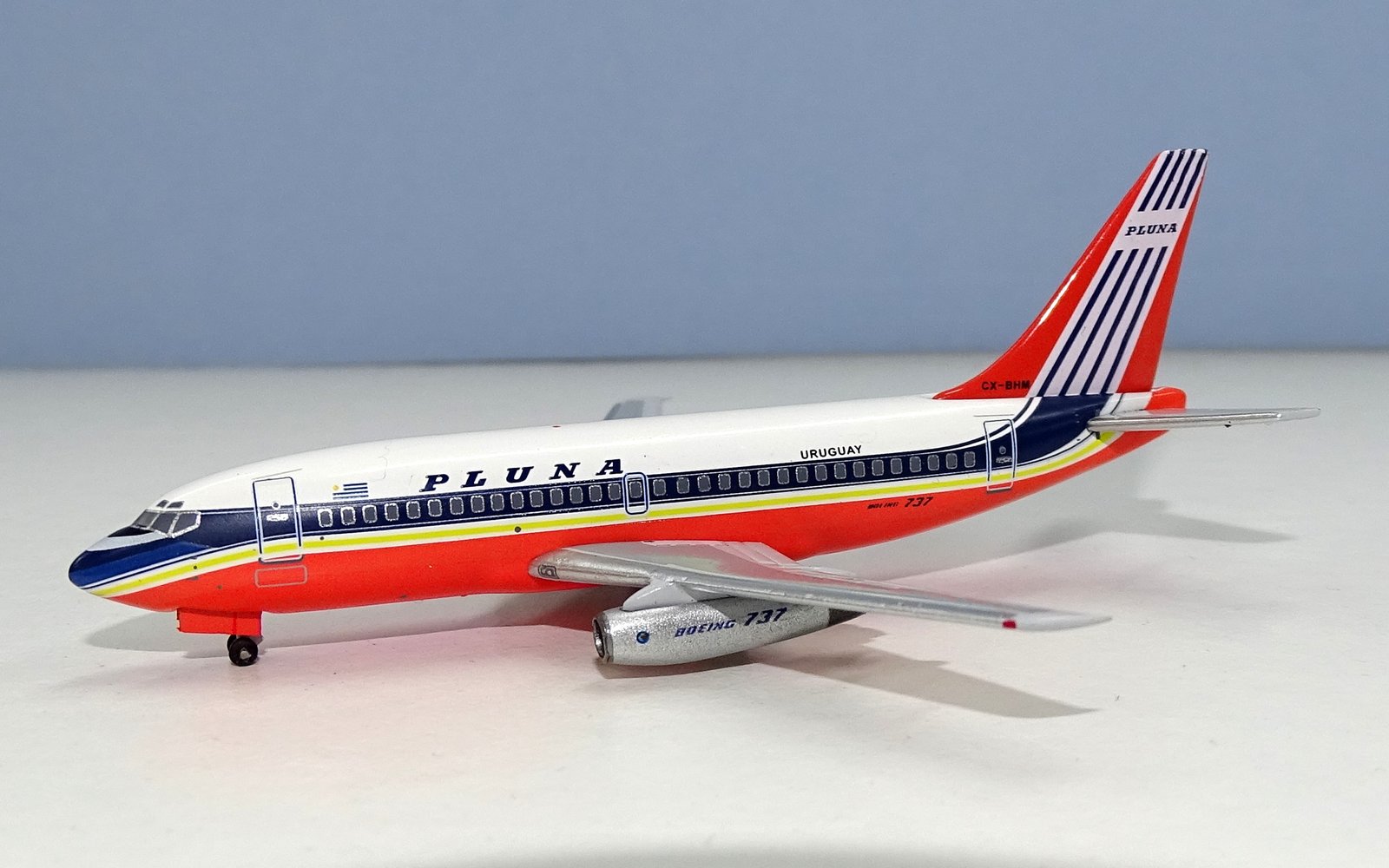 PLUNA Boeing 737-2A3 CX-BHM Aeroclassics 1:400 Scale Models