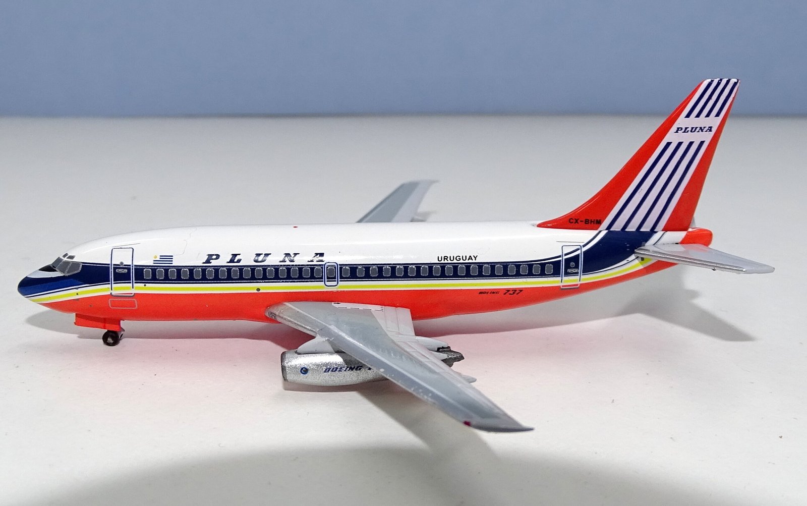 PLUNA Boeing 737-2A3 CX-BHM Aeroclassics 1:400 Scale Models