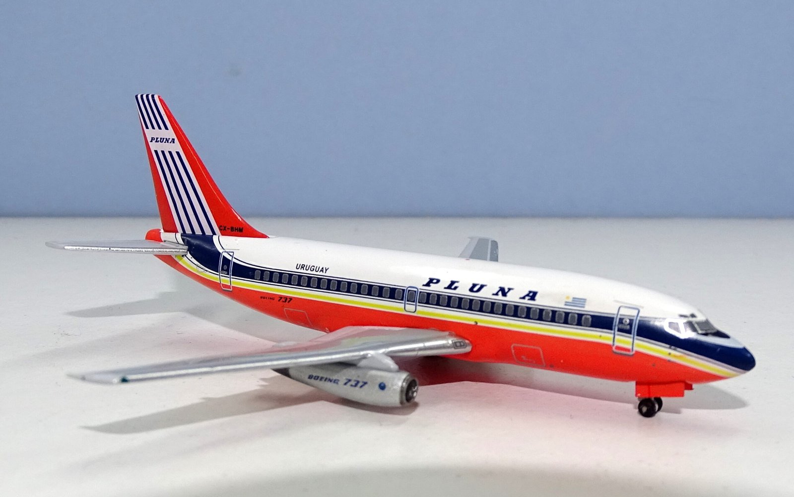PLUNA Boeing 737-2A3 CX-BHM Aeroclassics 1:400 Scale Models