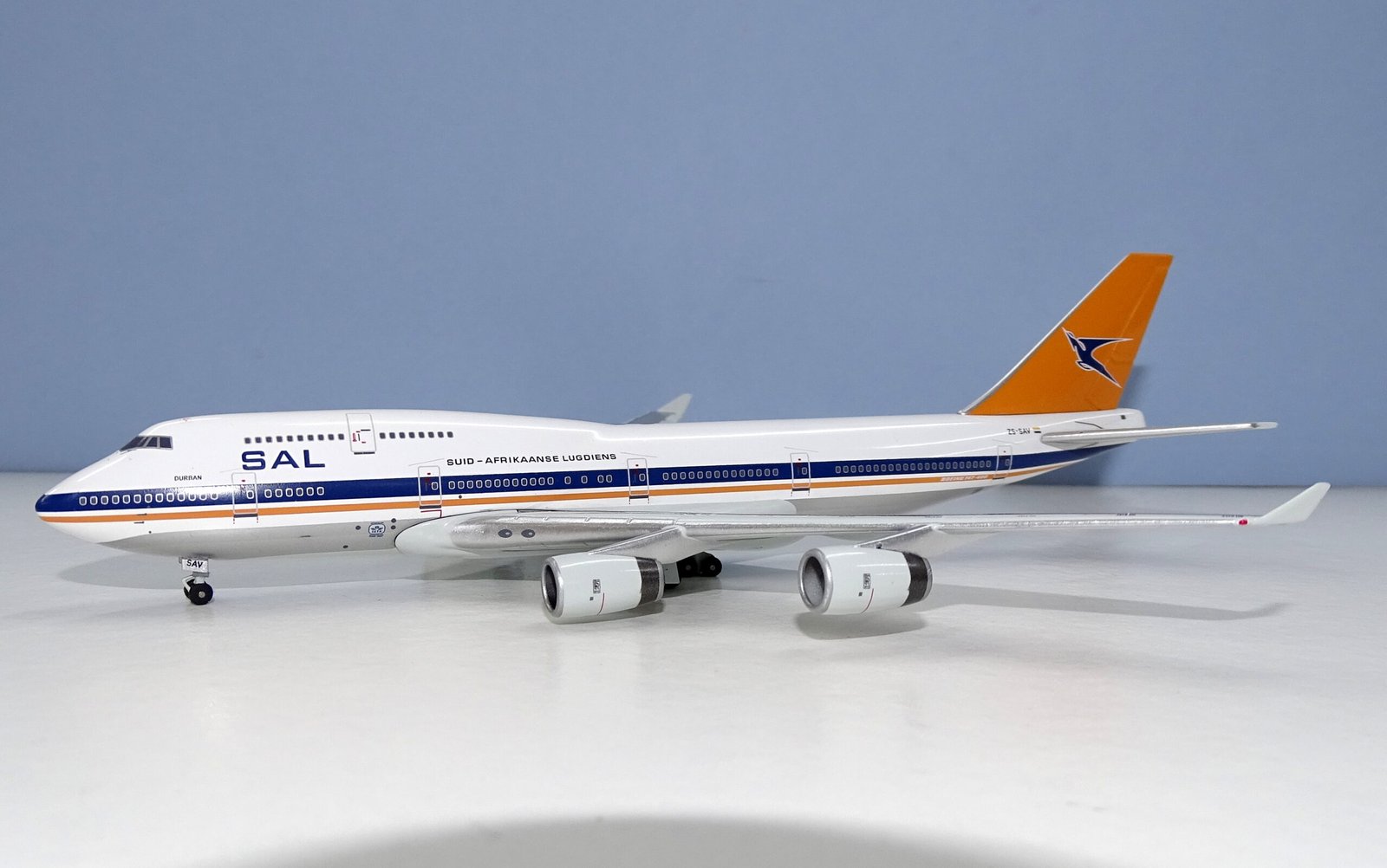 South African Airways Boeing 747-400 ZS-SAV Jet-X 1:400 Scale Model