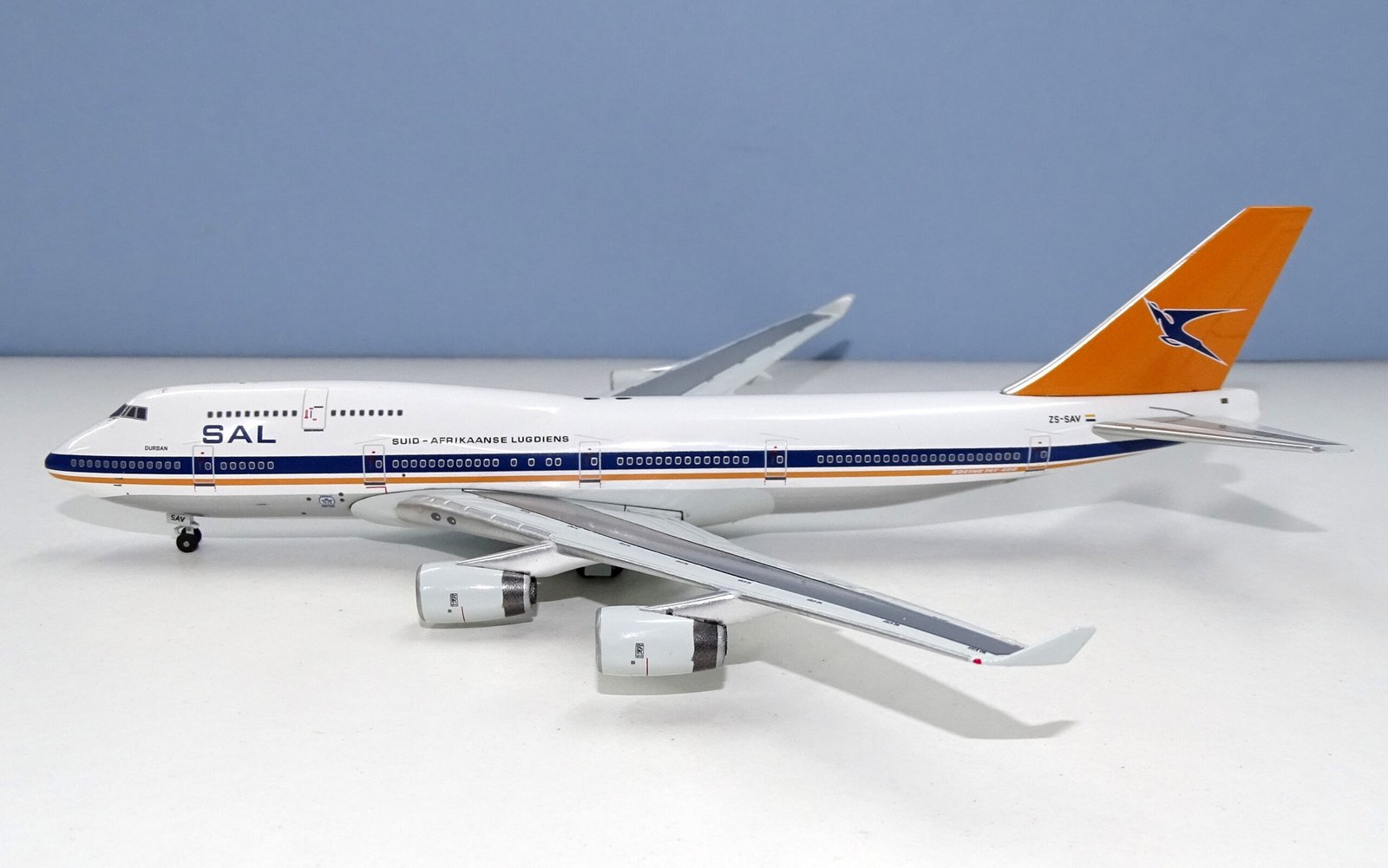 South African Airways Boeing 747-400 ZS-SAV Jet-X 1:400 Scale Model