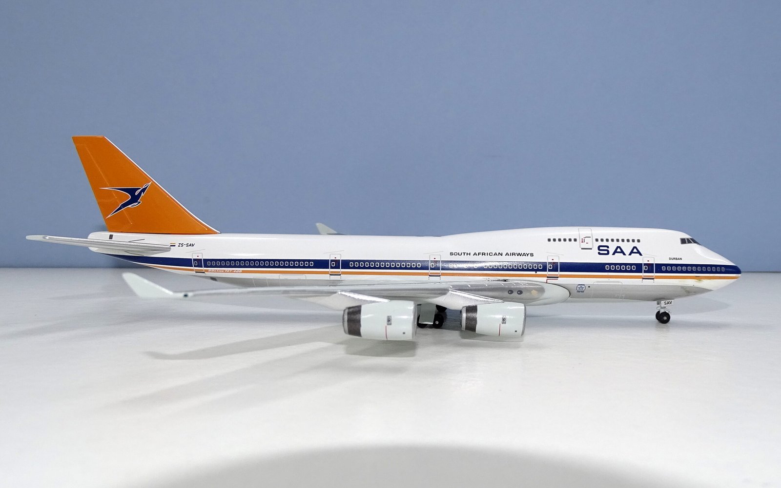 South African Airways Boeing 747-400 ZS-SAV Jet-X 1:400 Scale Model