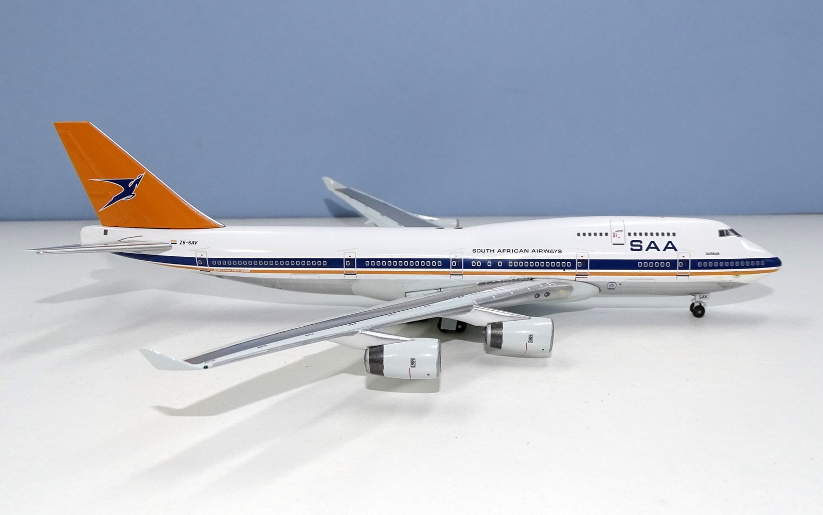 South African Airways Boeing 747-400 ZS-SAV Jet-X 1:400 Scale Model