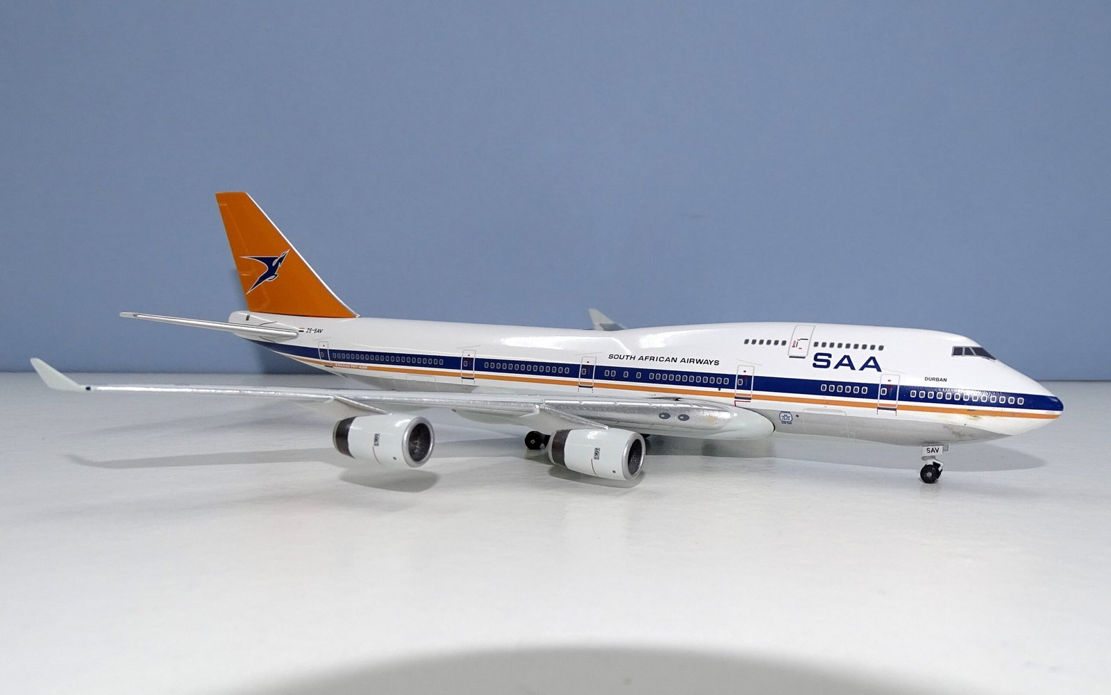 South African Airways Boeing 747-400 ZS-SAV Jet-X 1:400 Scale Model