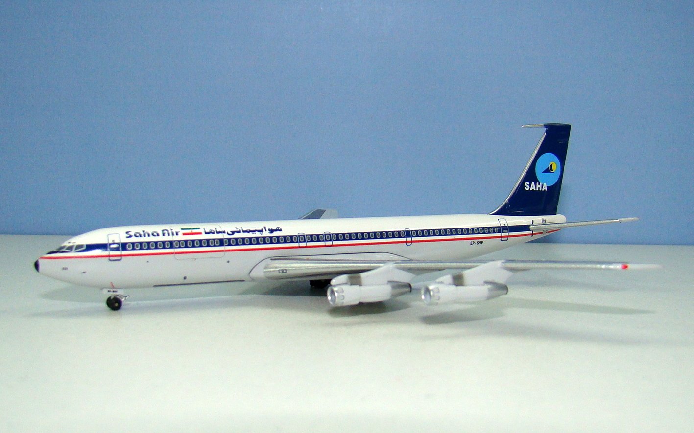 Saha Air Lines Boeing 707-3J9C EP-SHV Aeroclassics 1:400 Scale Model Airliner