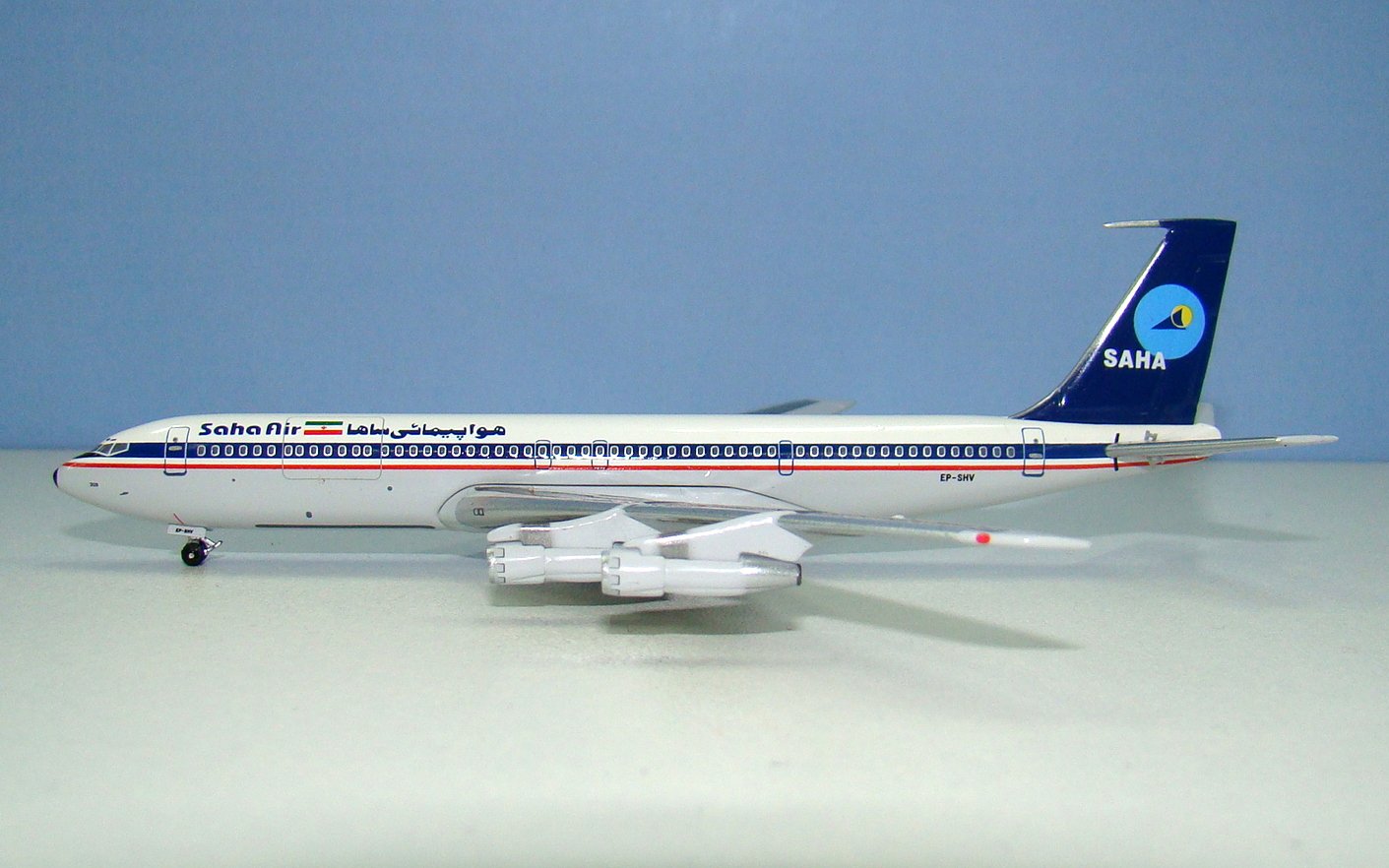 Saha Air Lines Boeing 707-3J9C EP-SHV Aeroclassics 1:400 Scale Model Airliner