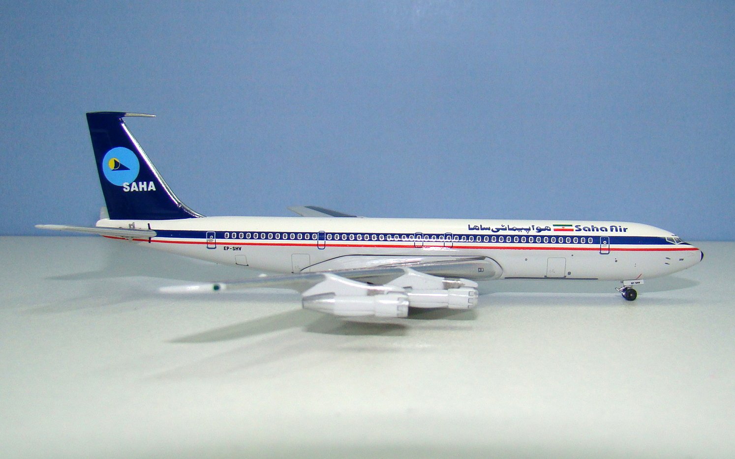 Saha Air Lines Boeing 707-3J9C EP-SHV Aeroclassics 1:400 Scale Model Airliner