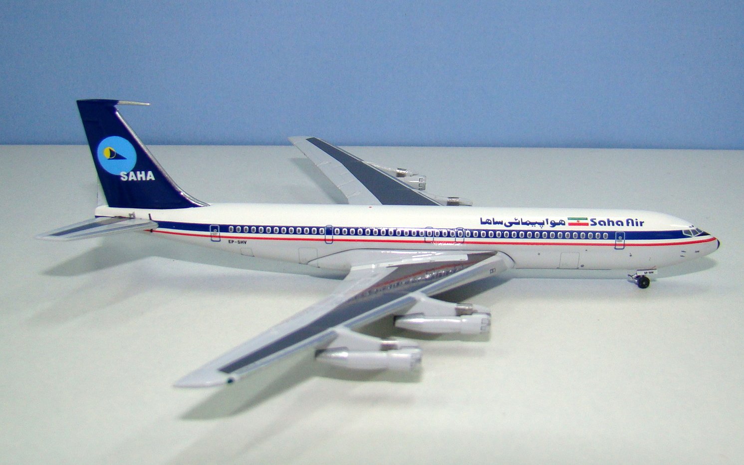 Saha Air Lines Boeing 707-3J9C EP-SHV Aeroclassics 1:400 Scale Model Airliner