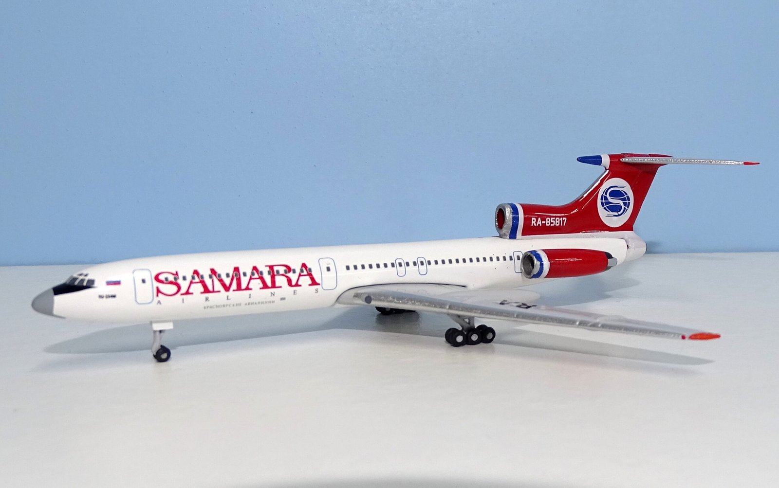 Samara Airlines Tupolev Tu-154M RA-85817, Aeroclassics 1:400 Scale Model