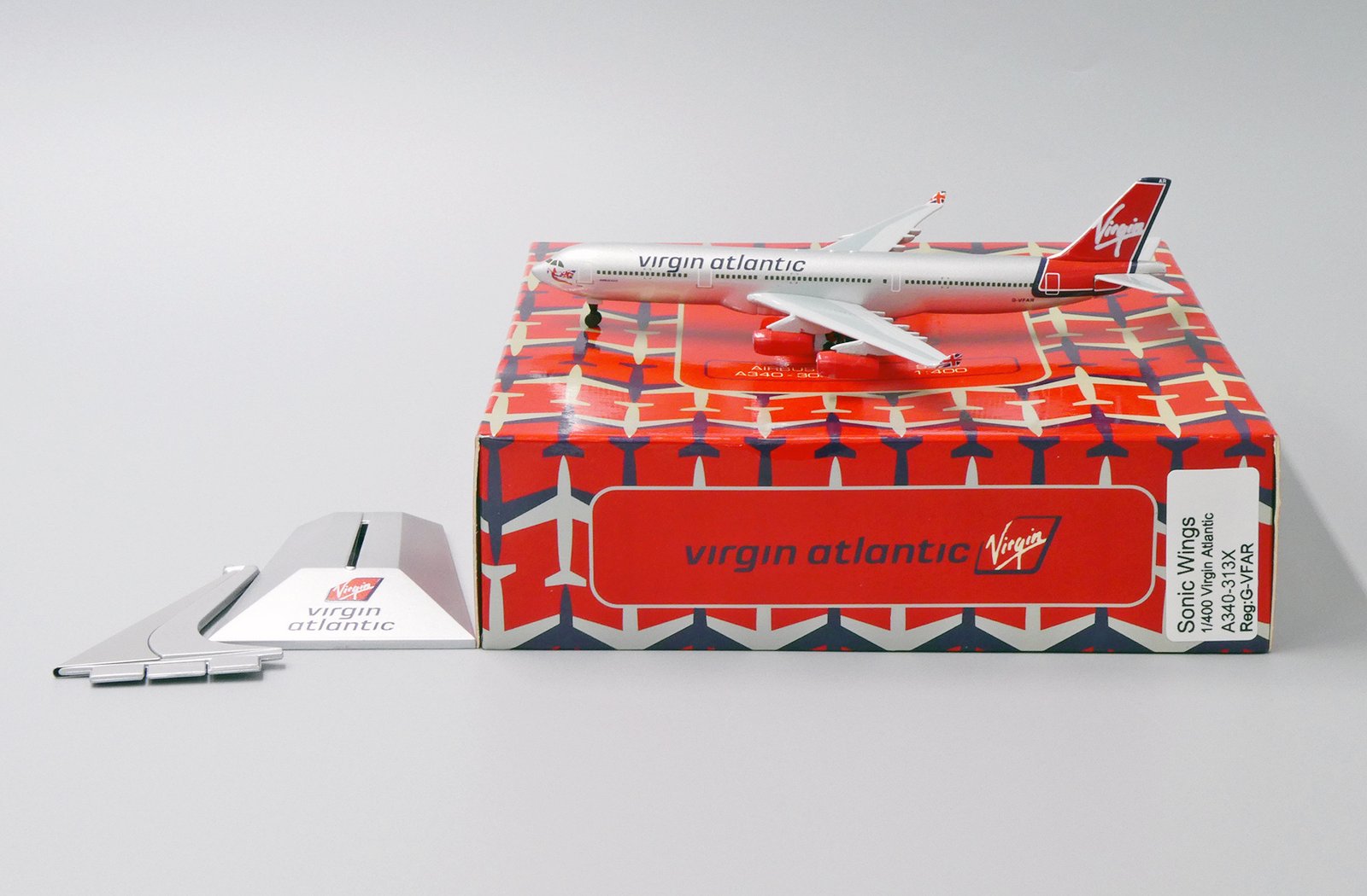 Virgin Atlantic Airbus A340-300 G-VFAR Sonic Wings 1:400 Scale