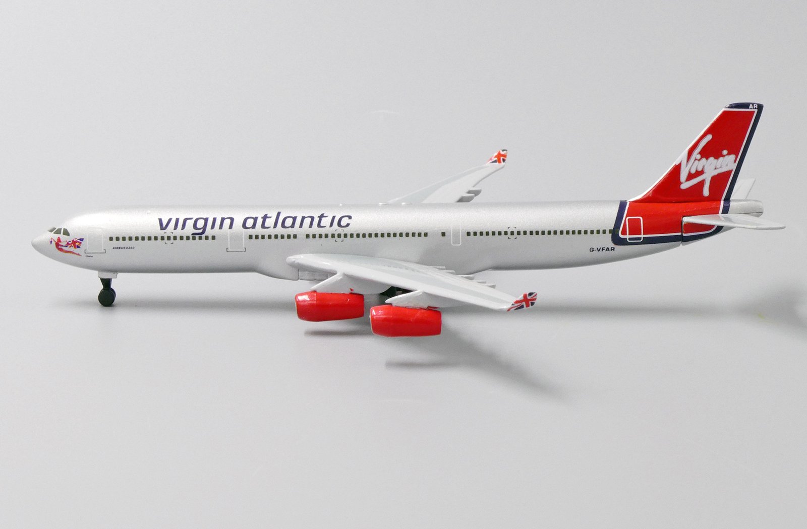 Virgin Atlantic Airbus A340-300 G-VFAR Sonic Wings 1:400 Scale